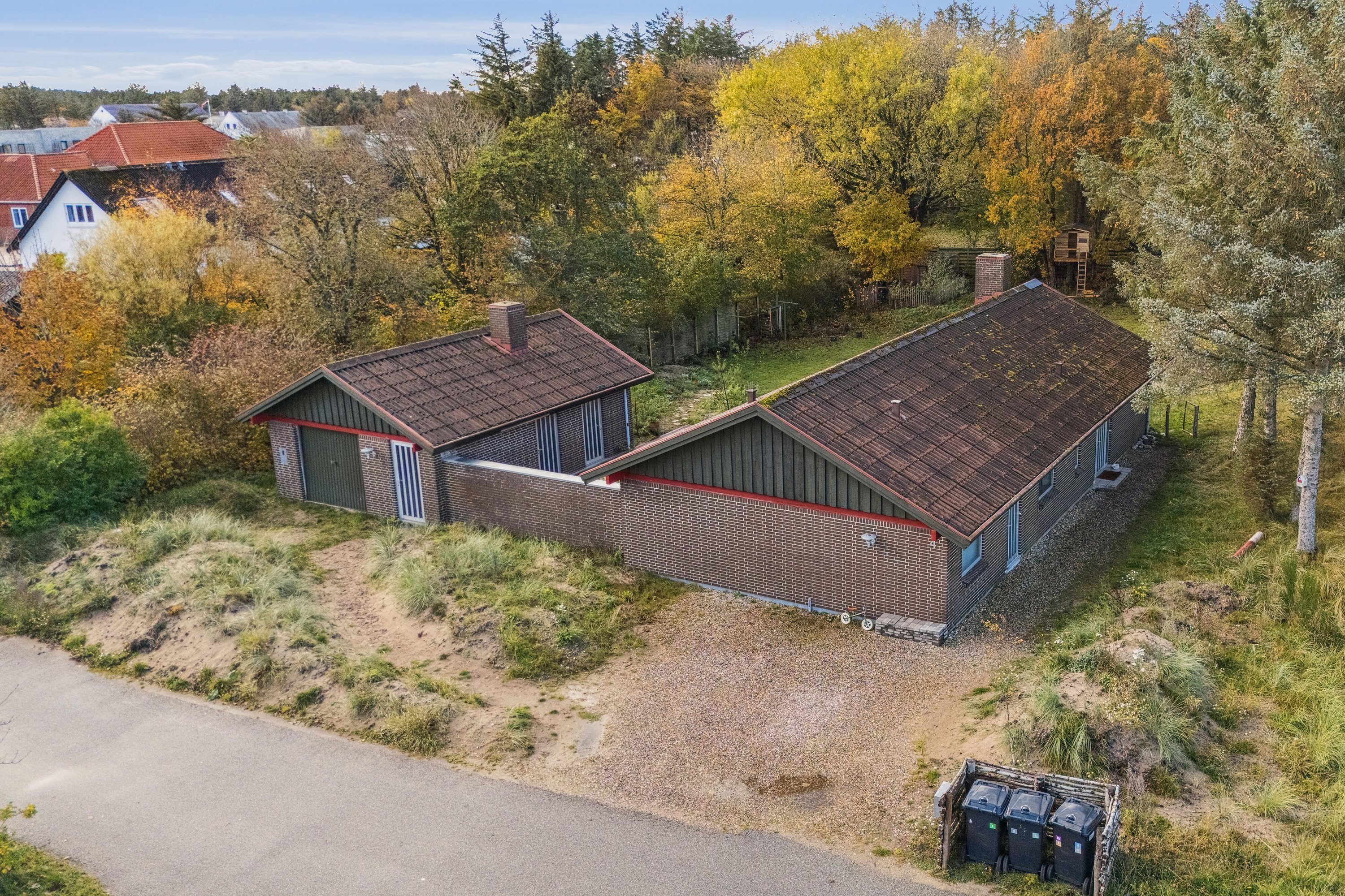 Fremhævet set fra vejen billede i fuldskærmstilstand. Billede af Skolestien 4, Klitmøller, 7700 Thisted