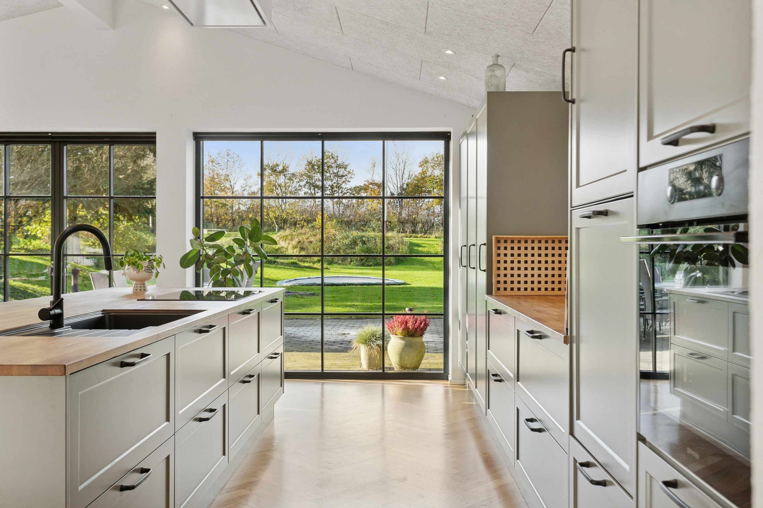 Fremhævet køkken billede i fuldskærmstilstand. Billede af Tågelundvej 24, 6040 Egtved