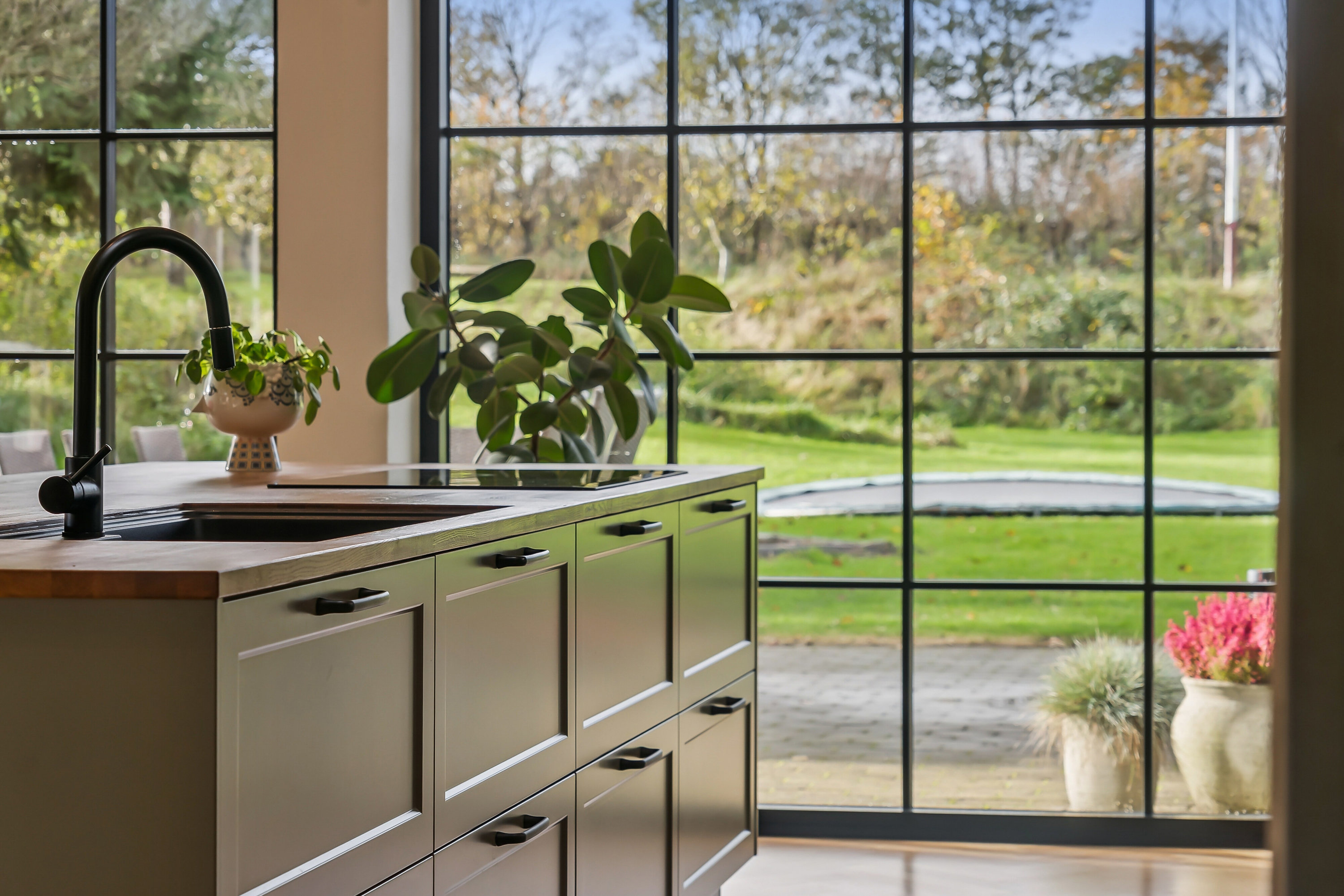 Fremhævet køkken billede i fuldskærmstilstand. Billede af Tågelundvej 24, 6040 Egtved