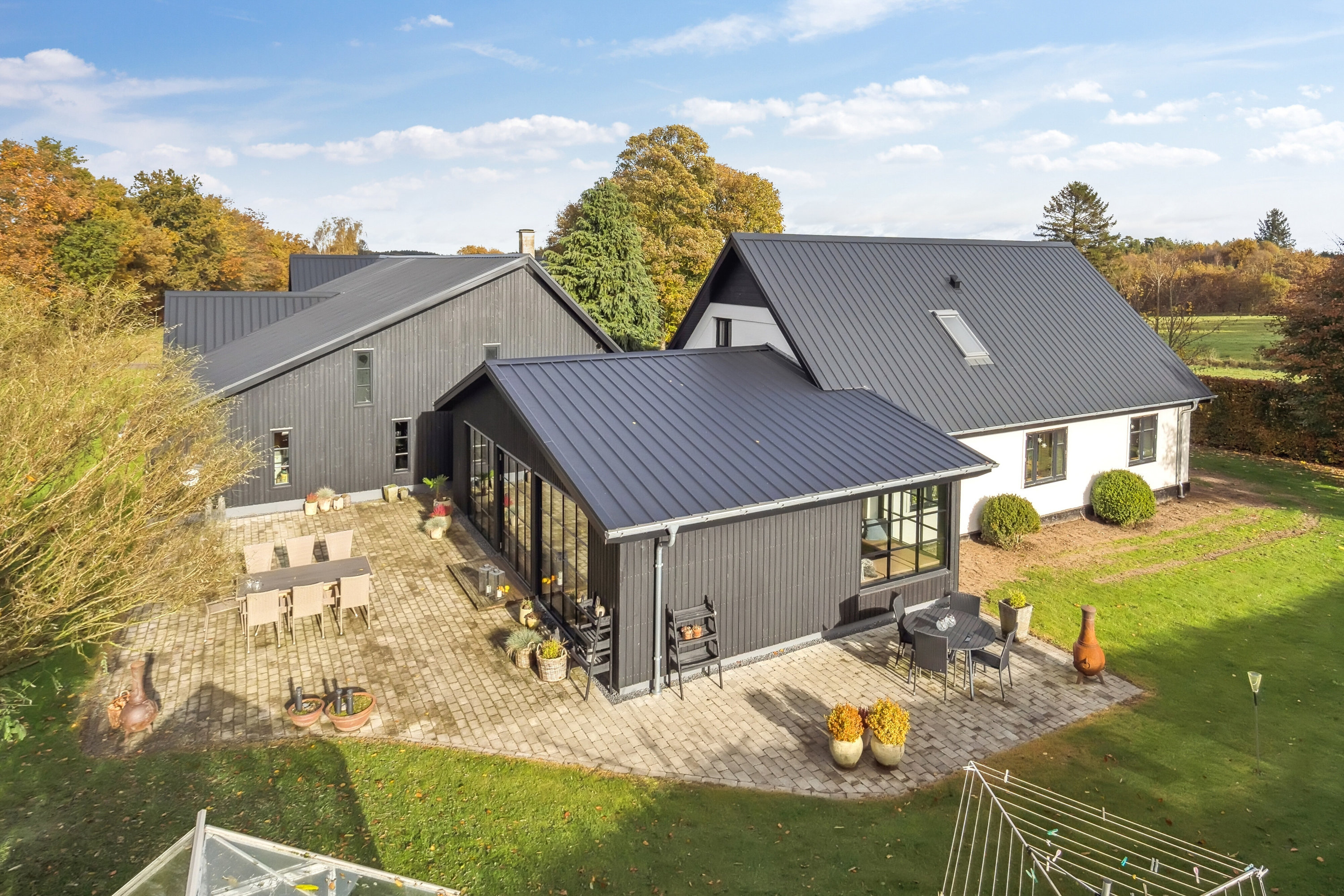 Landejendom: Set fra vejen på Tågelundvej 24, 6040 Egtved