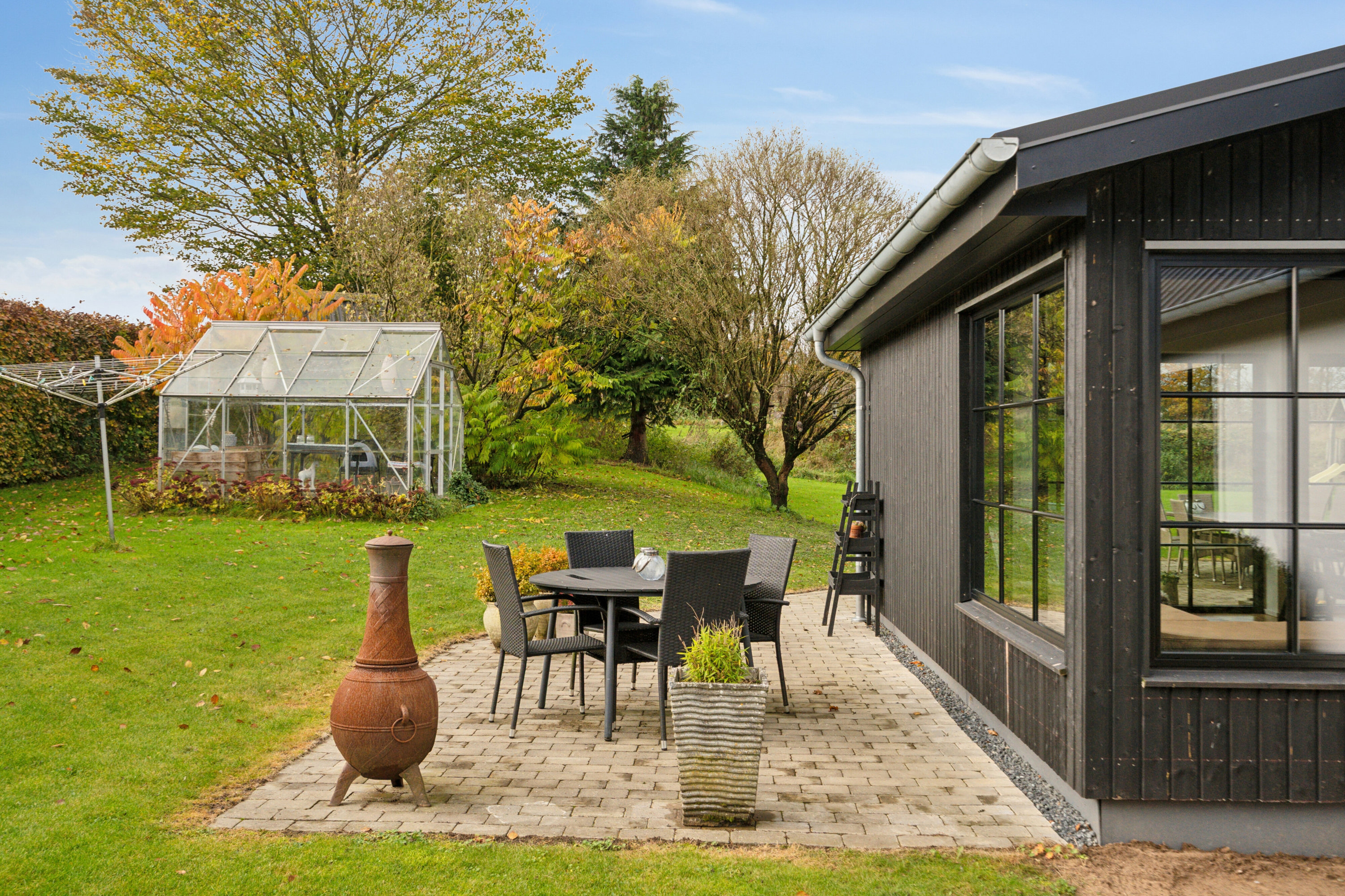 Fremhævet terrasse billede i fuldskærmstilstand. Billede af Tågelundvej 24, 6040 Egtved