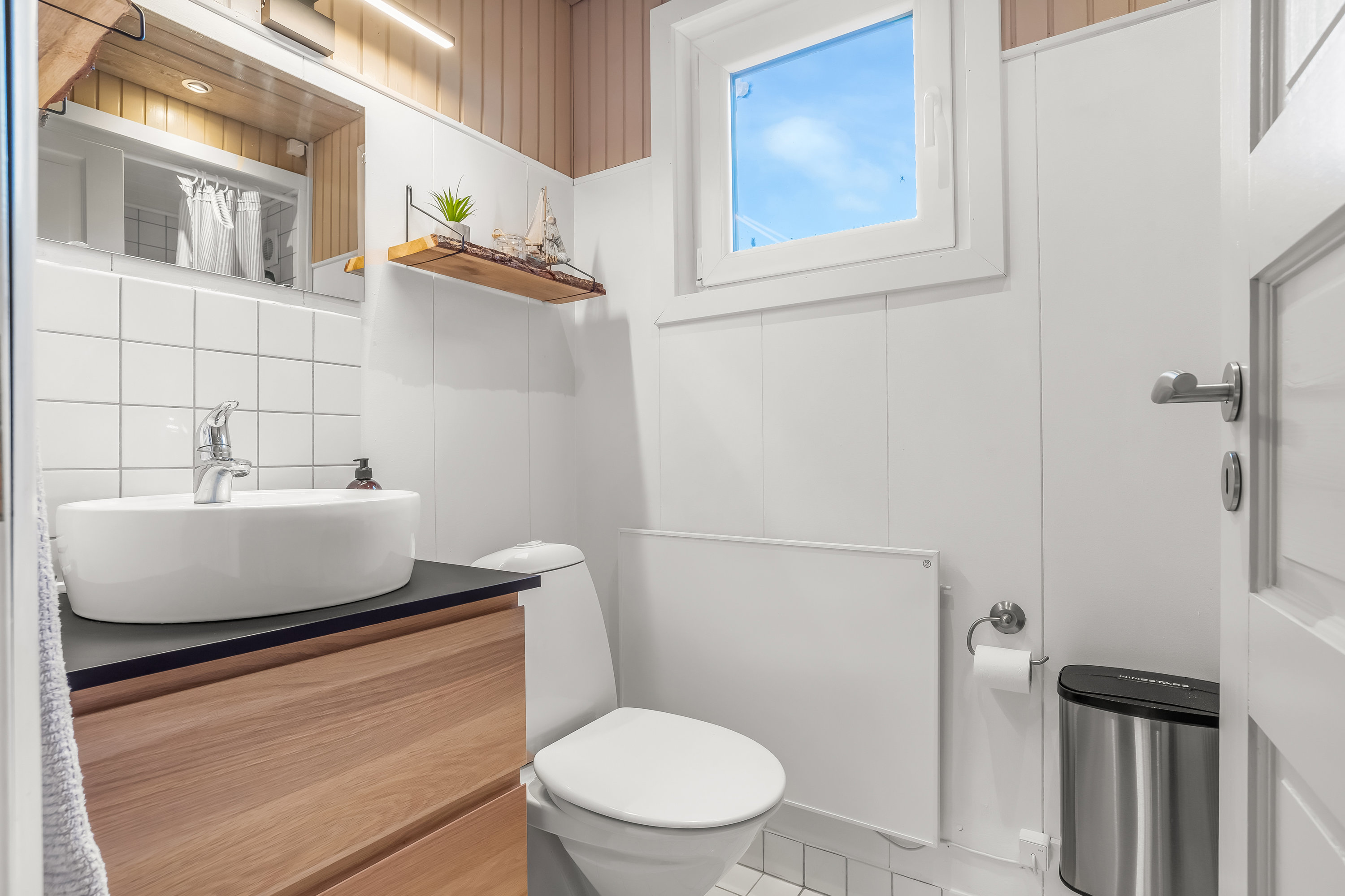 Fremhævet badeværelse billede i fuldskærmstilstand. Billede af Fladsbjergvej 220, Klegod, 6950 Ringkøbing