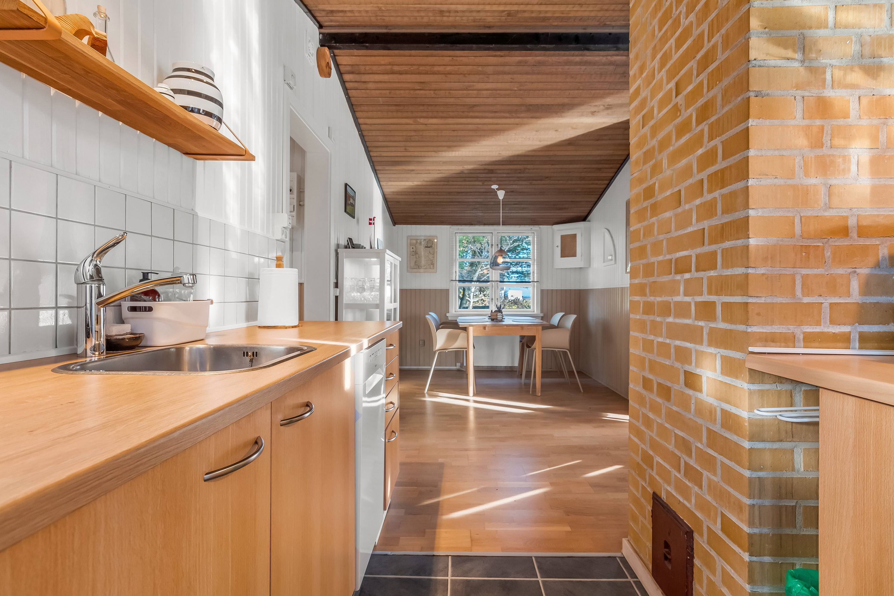 Fremhævet køkken alrum billede i fuldskærmstilstand. Billede af Fladsbjergvej 220, Klegod, 6950 Ringkøbing