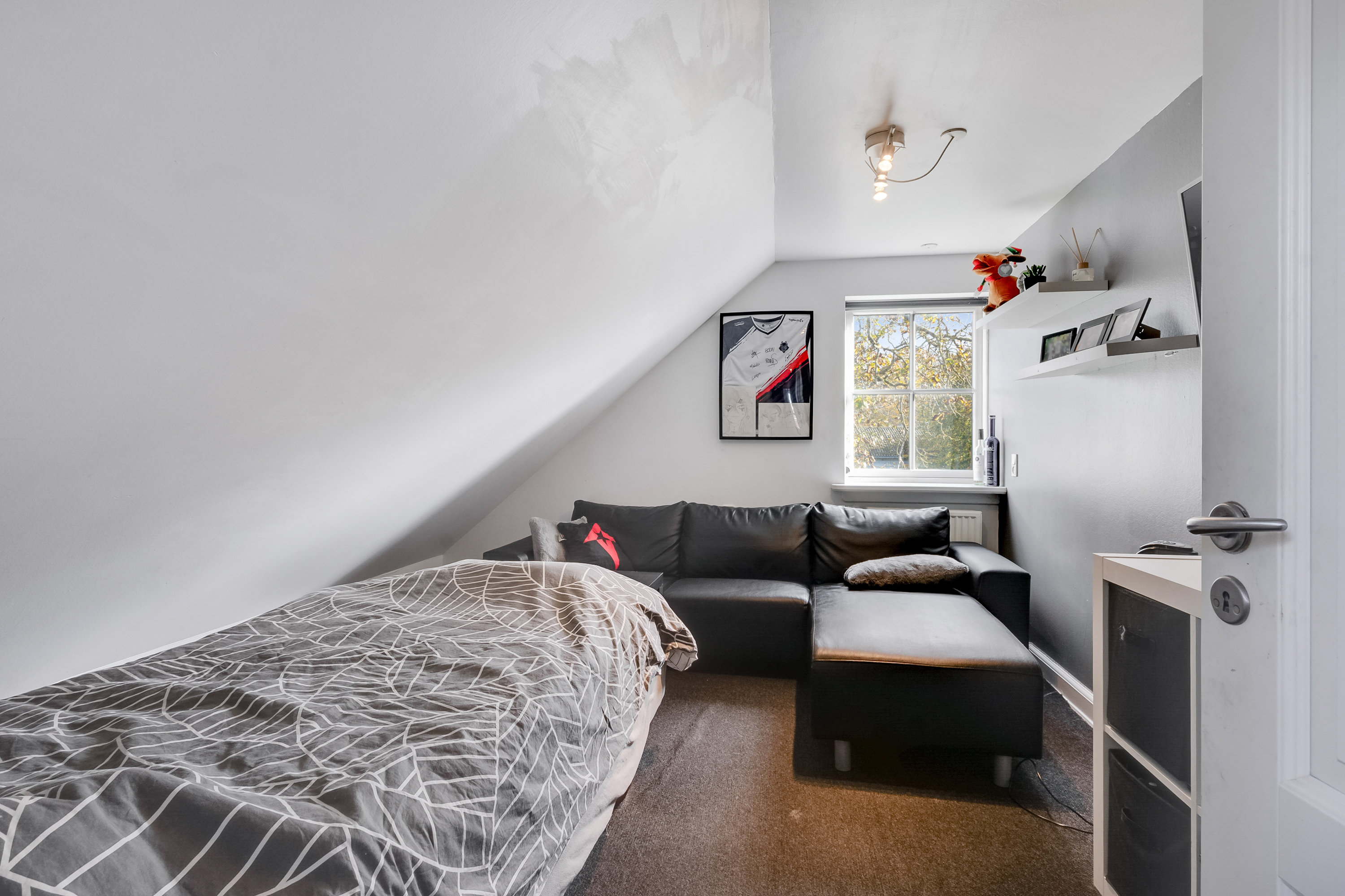 Fremhævet værelse billede i fuldskærmstilstand. Billede af Heimdalsvej 12, Kauslunde, 5500 Middelfart