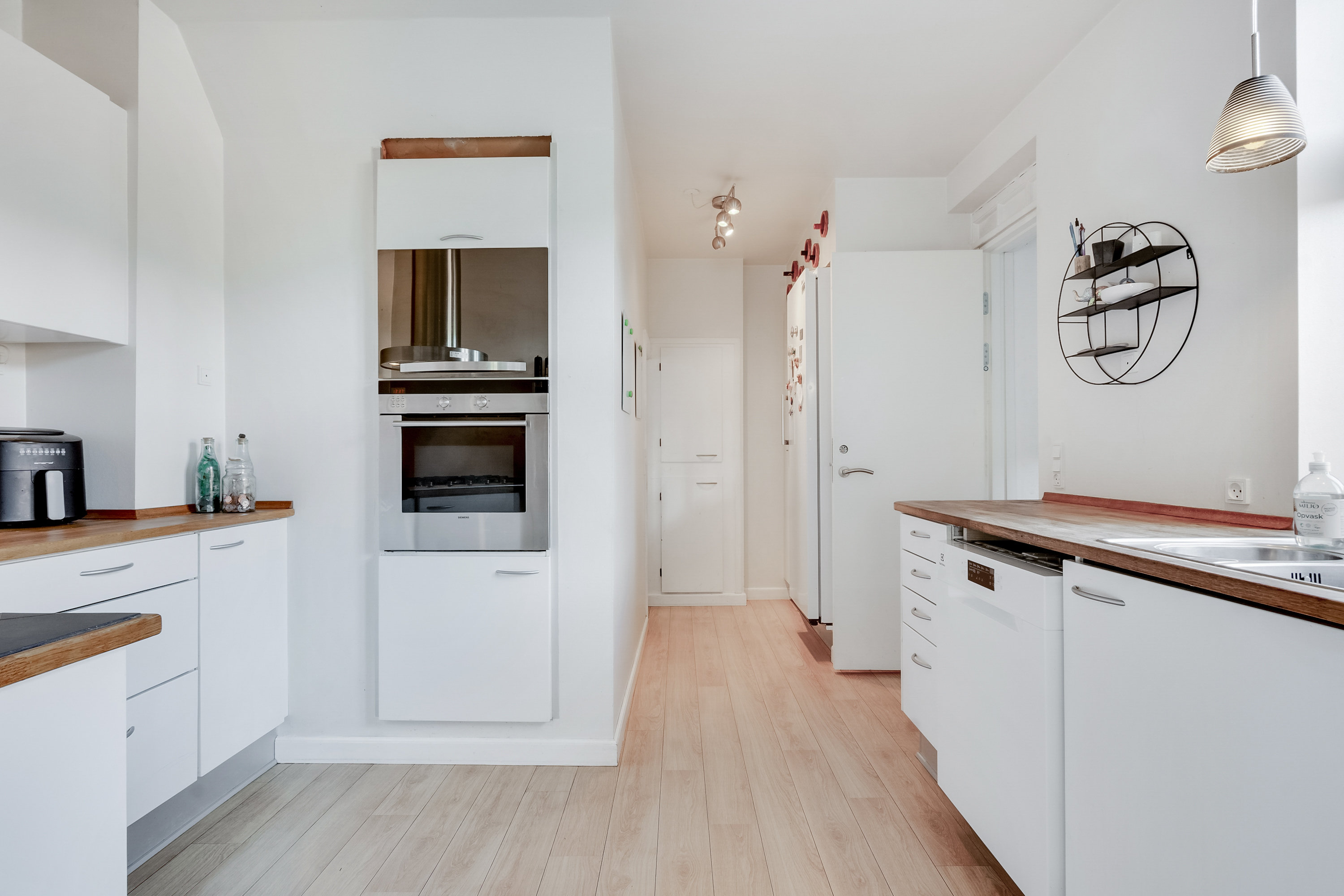 Fremhævet køkken billede i fuldskærmstilstand. Billede af Heimdalsvej 12, Kauslunde, 5500 Middelfart