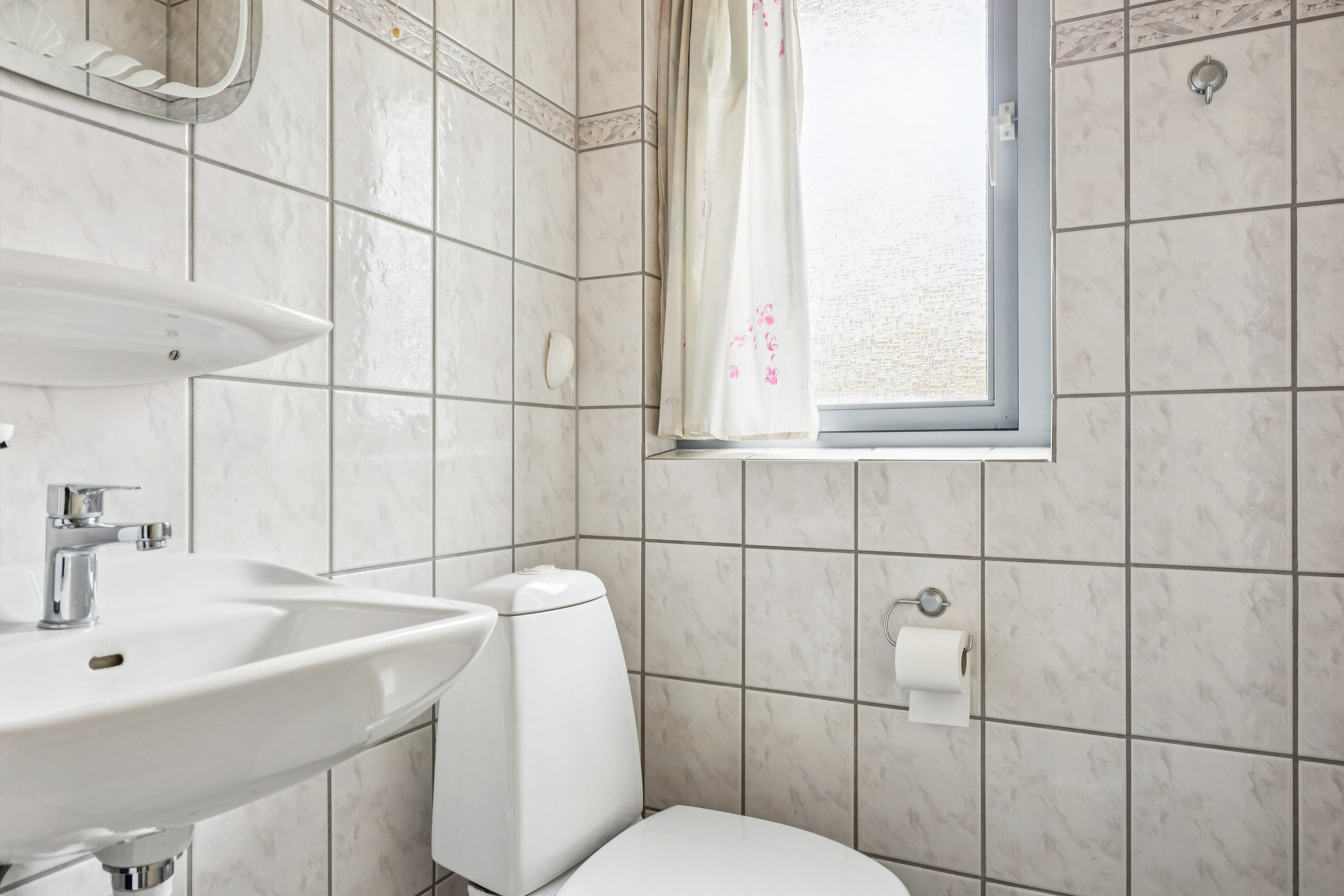 Miniaturebillede 2: badeværelse. Billede af Næråparken 16, Sønder Nærå, 5792 Årslev