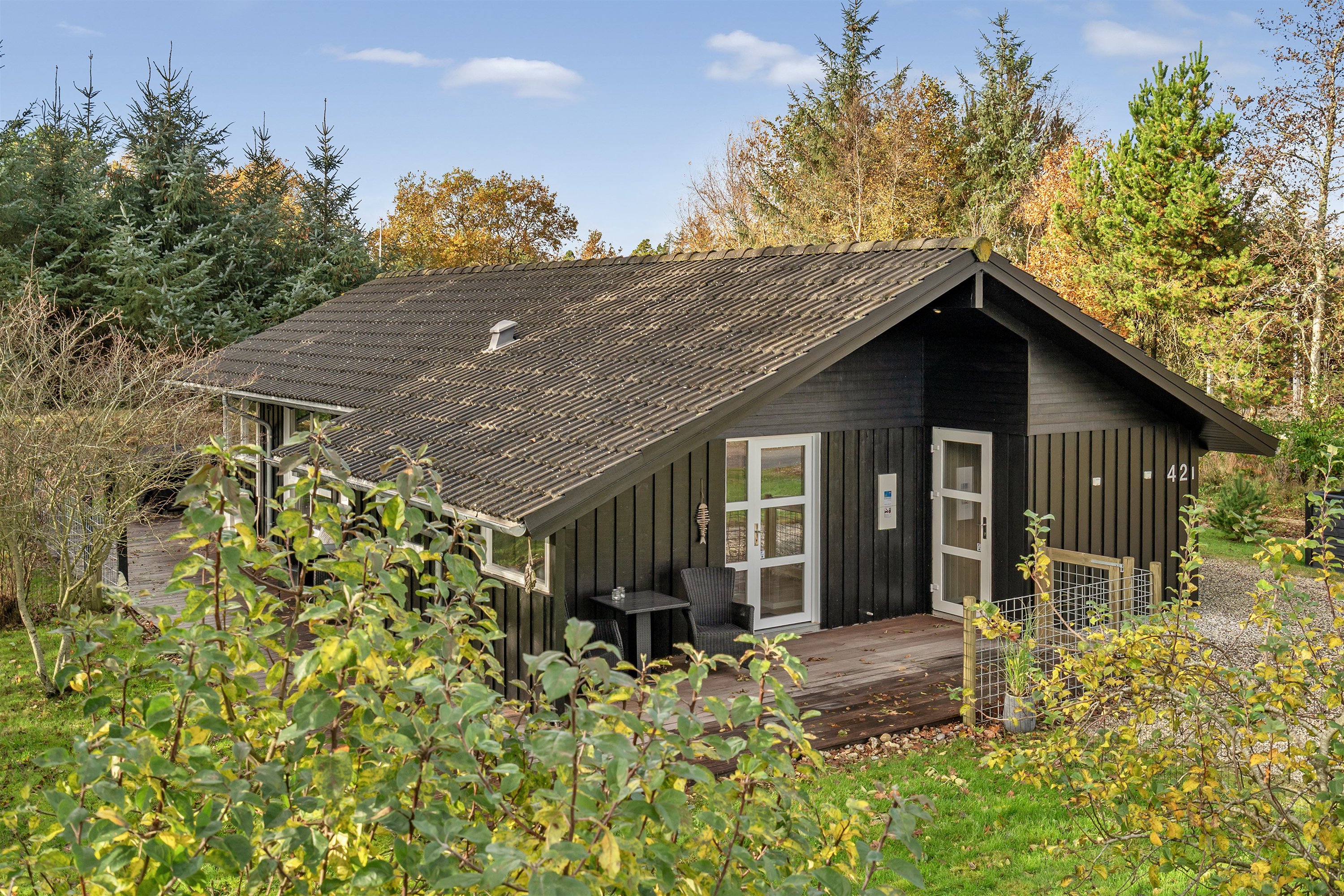 Fremhævet ejendommen billede i fuldskærmstilstand. Billede af Hennebysvej 42I, 6854 Henne