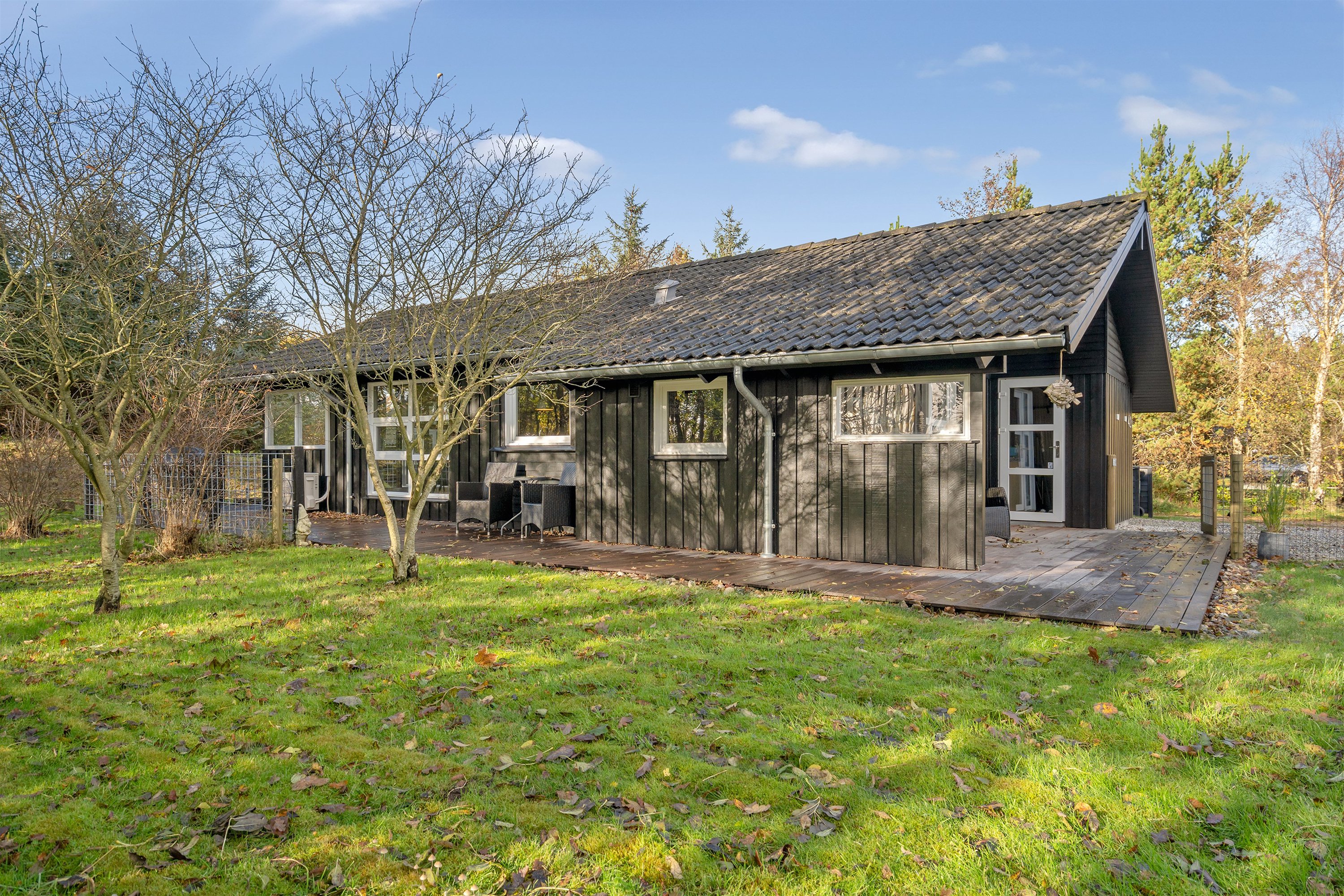 Fremhævet ejendommen billede i fuldskærmstilstand. Billede af Hennebysvej 42I, 6854 Henne