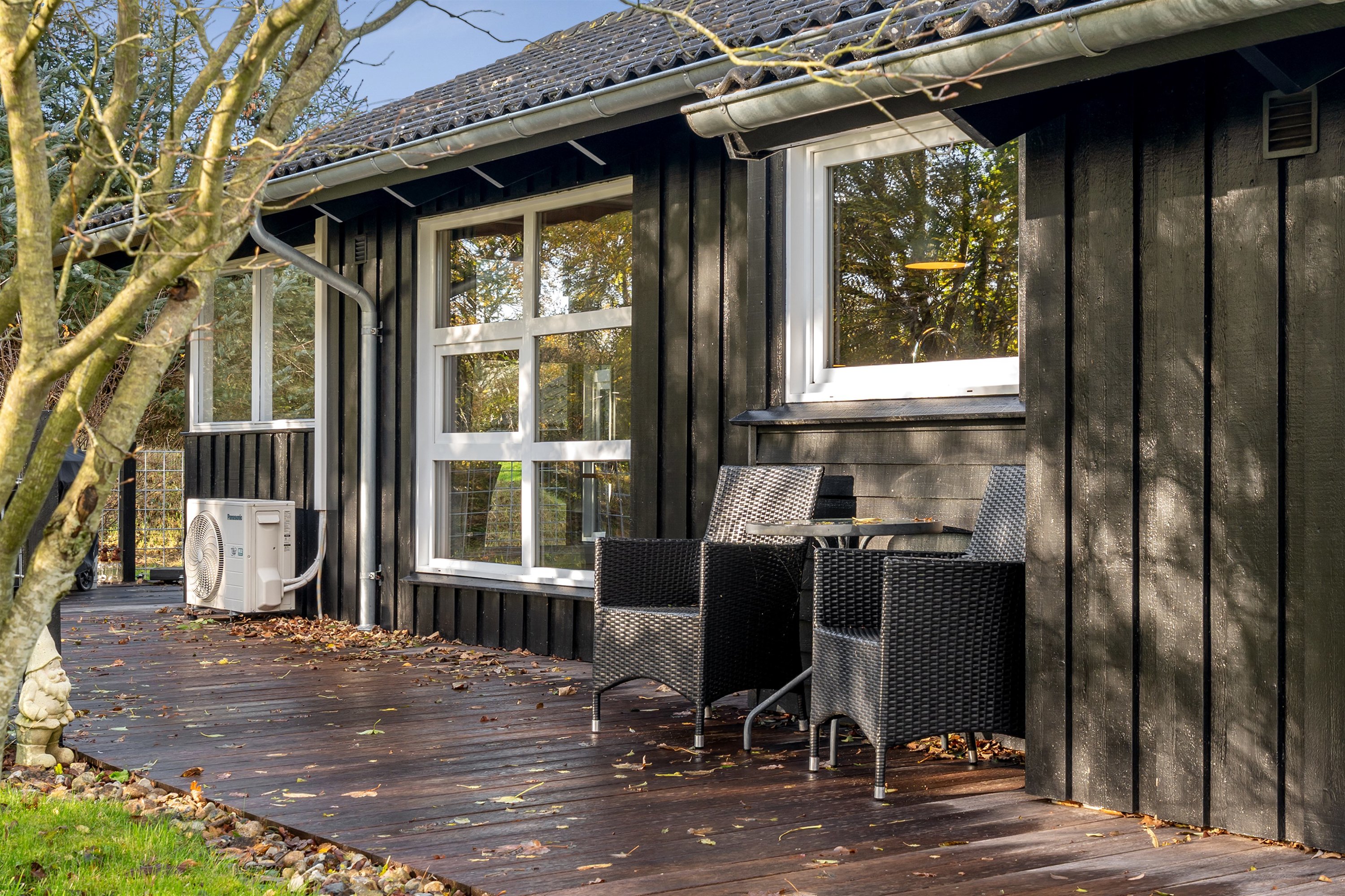 Fremhævet terrasse billede i fuldskærmstilstand. Billede af Hennebysvej 42I, 6854 Henne