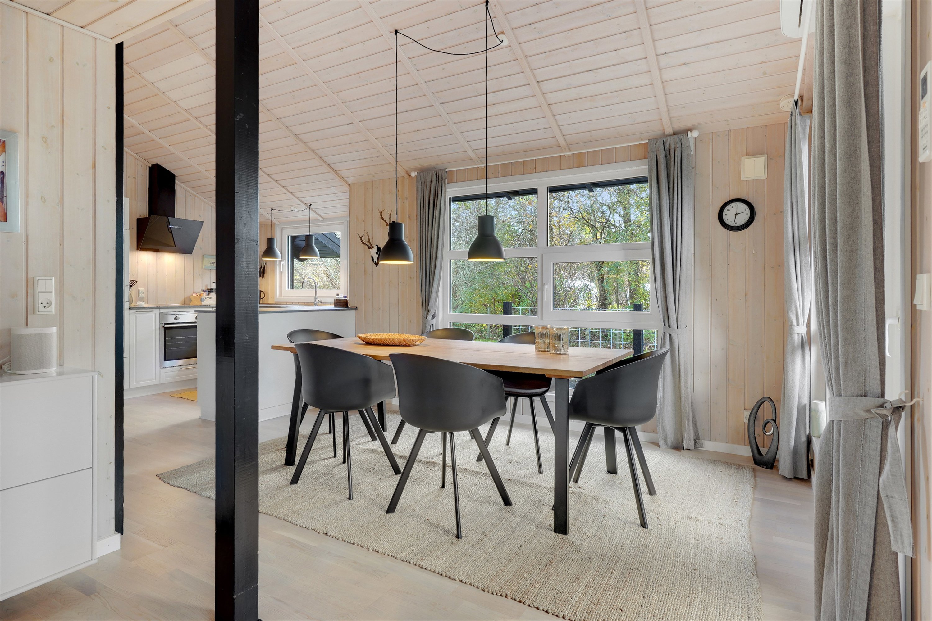 Fremhævet alrum billede i fuldskærmstilstand. Billede af Hennebysvej 42I, 6854 Henne