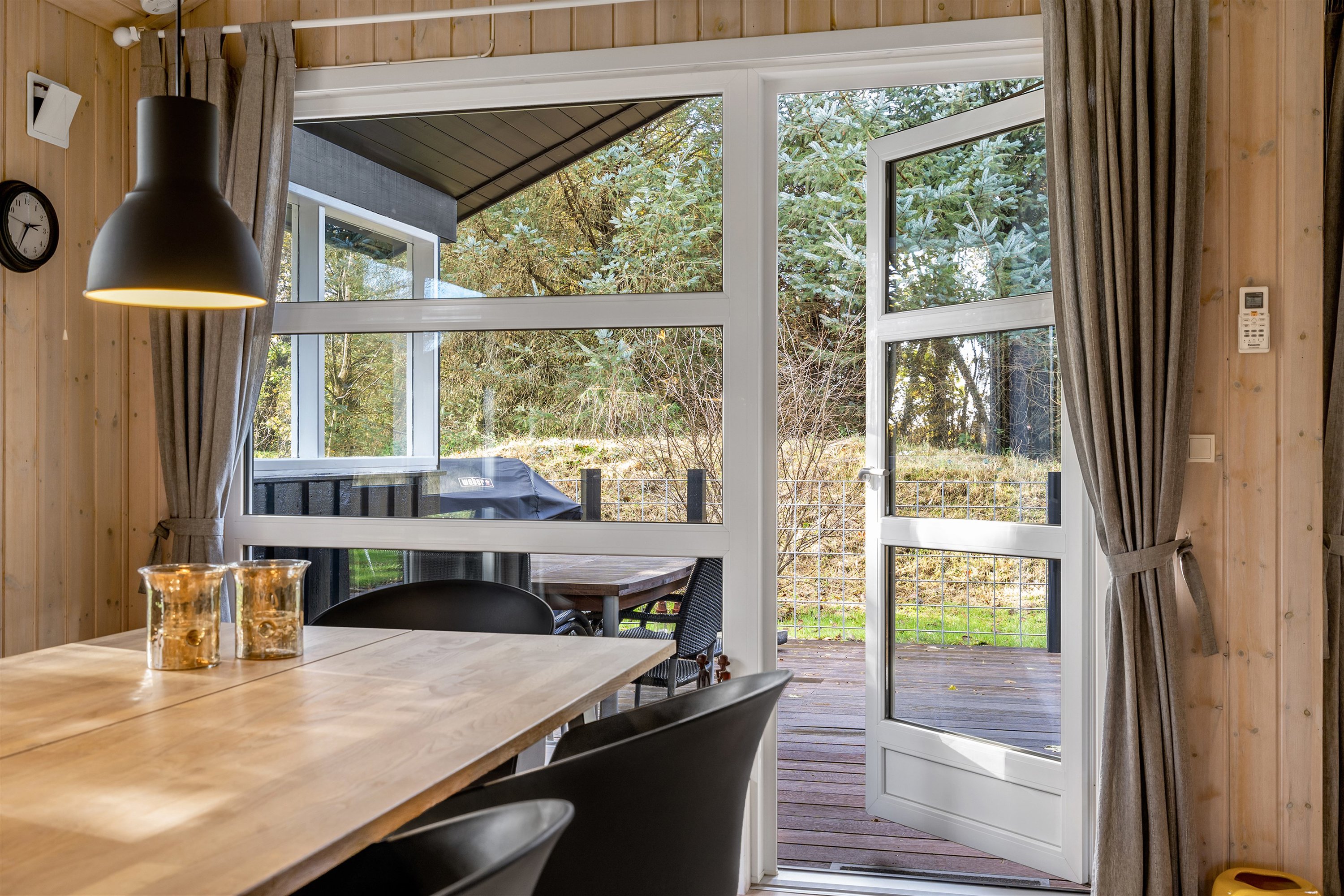 Fremhævet alrum billede i fuldskærmstilstand. Billede af Hennebysvej 42I, 6854 Henne