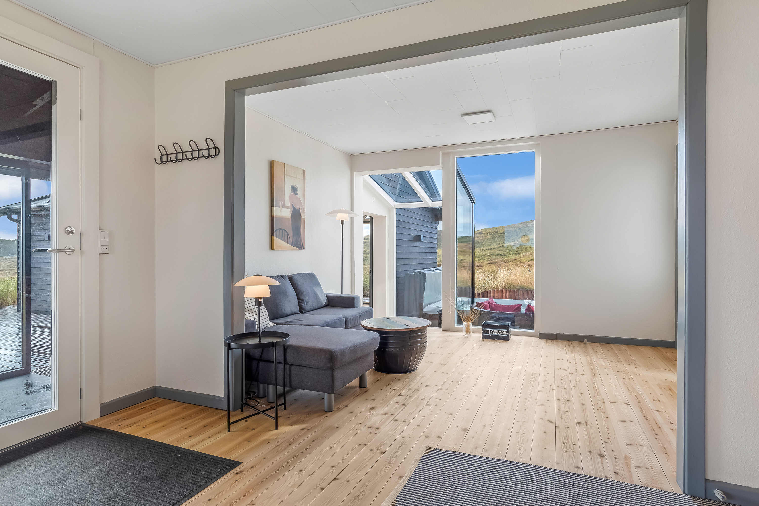 Fremhævet stue billede i fuldskærmstilstand. Billede af Sønder Klitvej 198, Haurvig, 6960 Hvide Sande