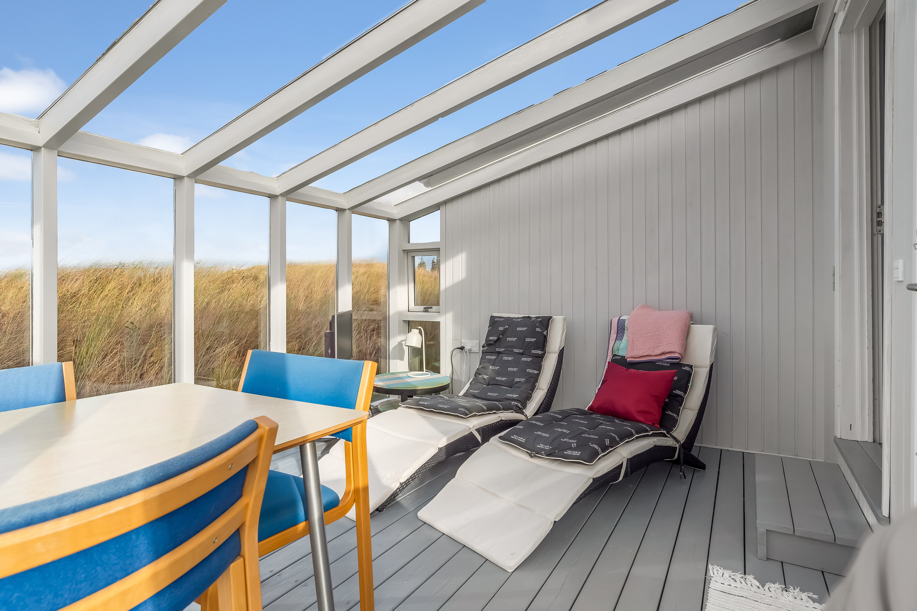 Fremhævet udestue billede i fuldskærmstilstand. Billede af Sønder Klitvej 198, Haurvig, 6960 Hvide Sande