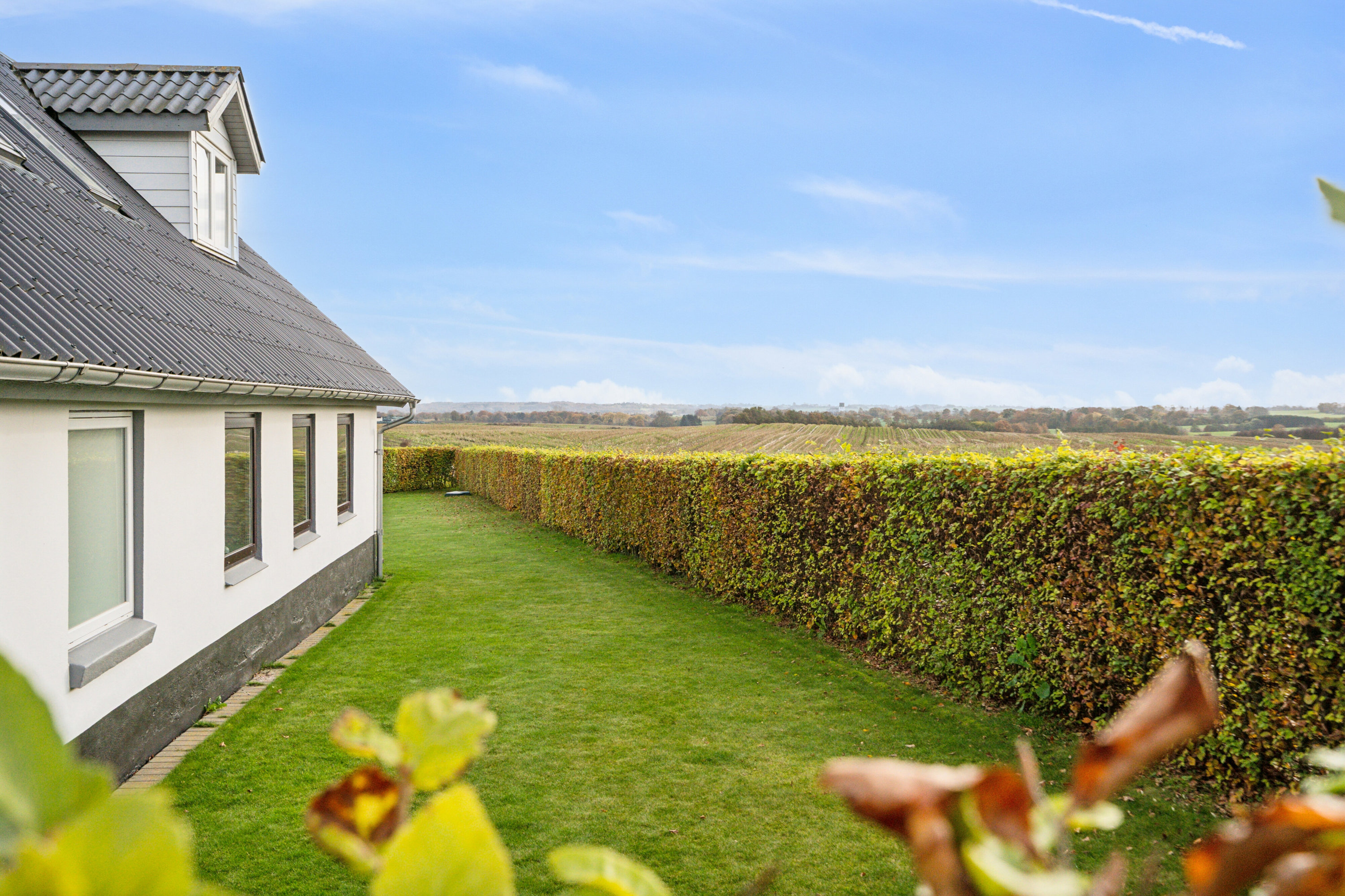 Fremhævet udendørs billede i fuldskærmstilstand. Billede af Fynslundvej 86, 6064 Jordrup