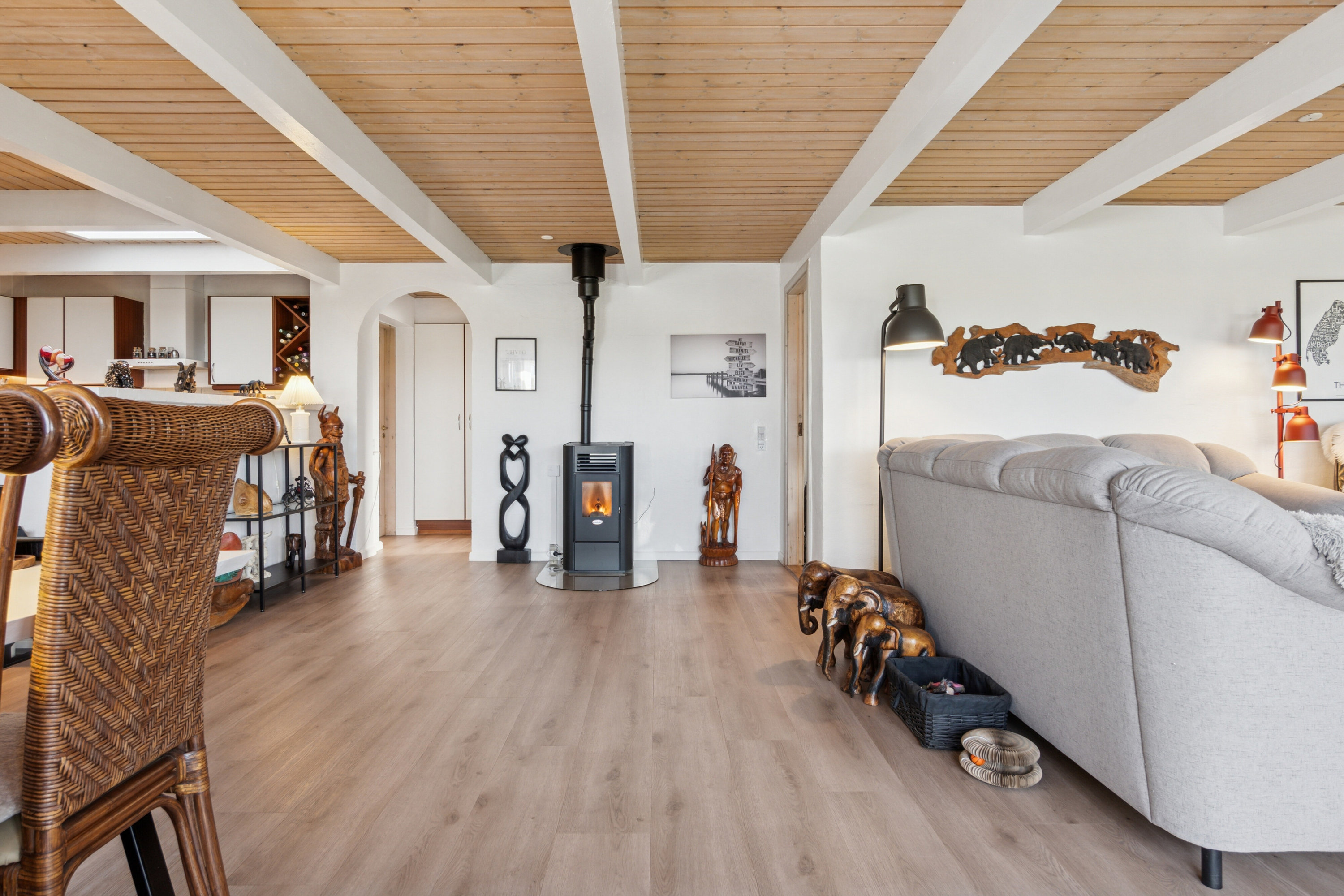 Fremhævet stue billede i fuldskærmstilstand. Billede af Buen 14, Stagstrup, 7752 Snedsted