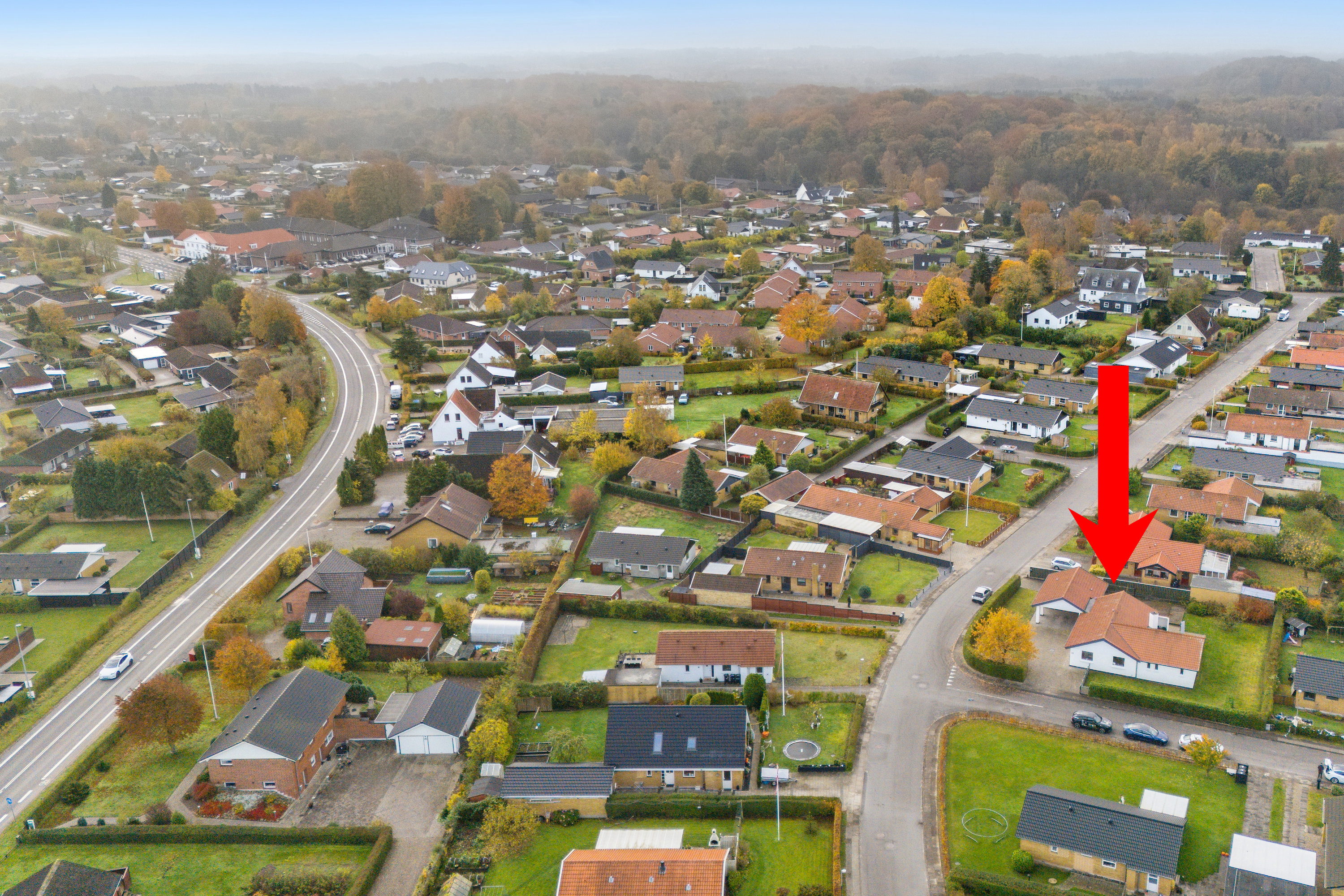 Fremhævet luftfoto billede i fuldskærmstilstand. Billede af Hjertegræsvej 22, Slukefter, 5210 Odense NV