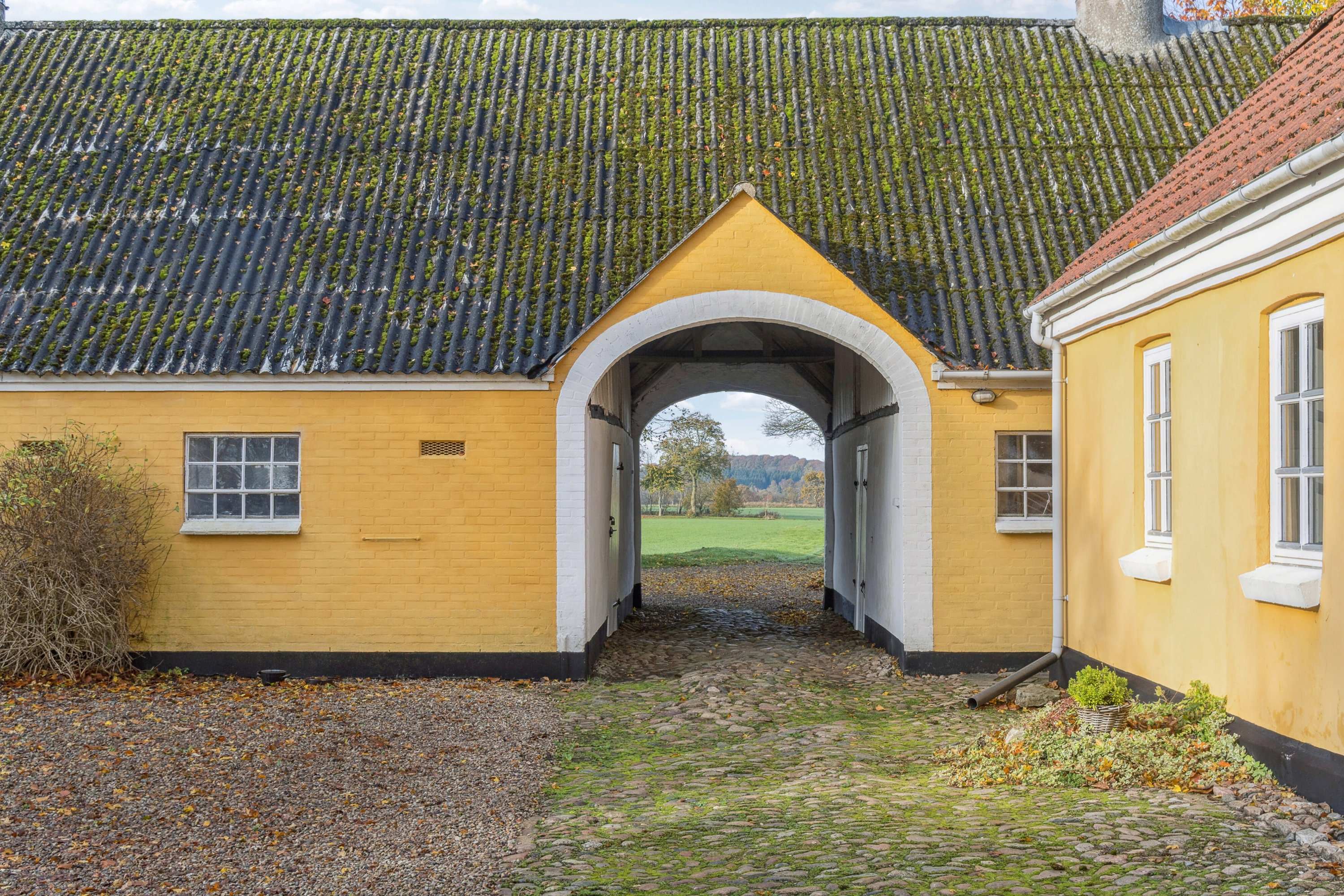 Fremhævet set fra vejen billede i fuldskærmstilstand. Billede af Varmkærvej 11, Varmkær, 6040 Egtved