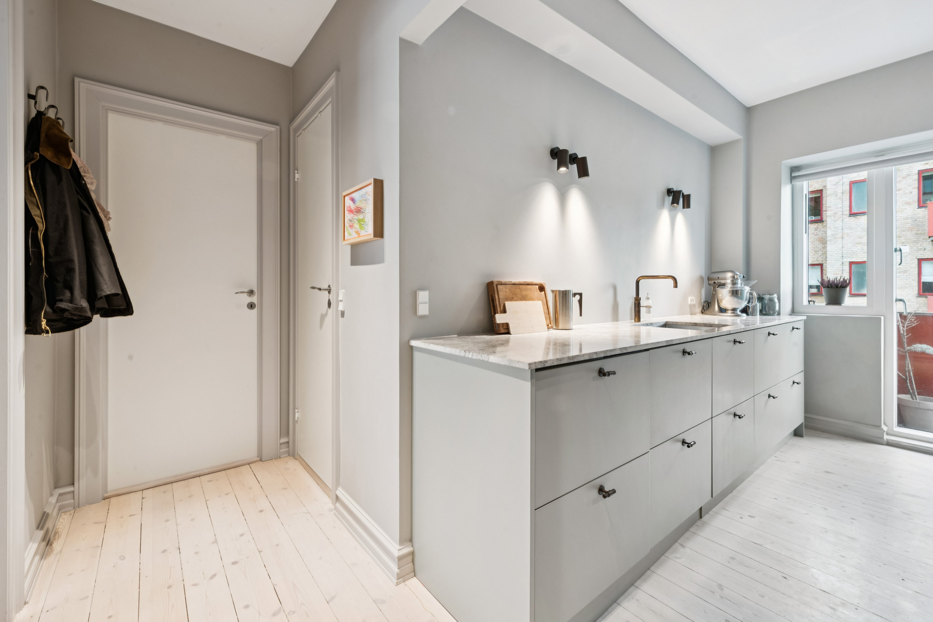 Fremhævet køkken billede i fuldskærmstilstand. Billede af Rådhusvej 18, 2. tv., 2920 Charlottenlund