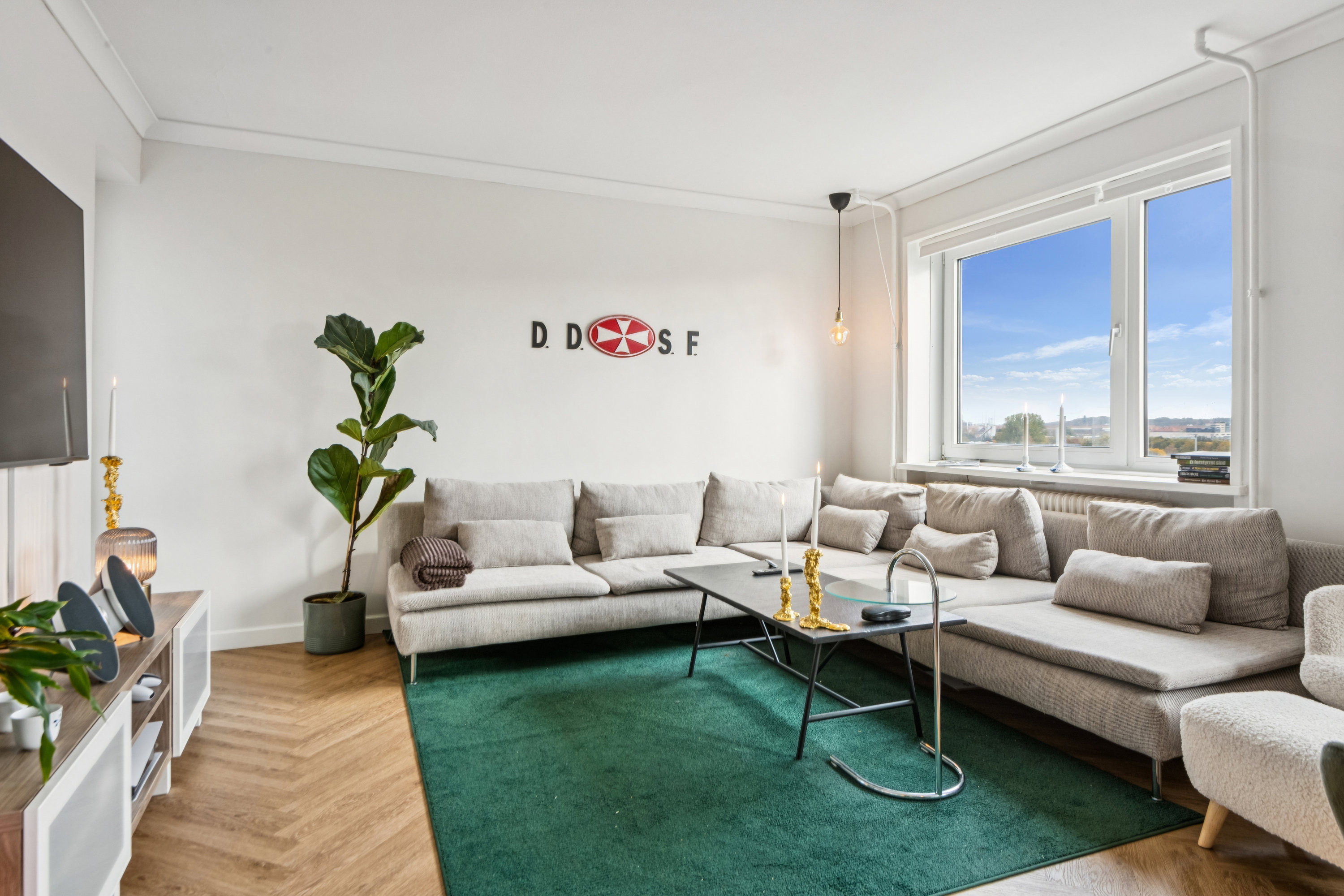 Fremhævet stue billede i fuldskærmstilstand. Billede af Hobrovej 58, 3. tv., 9000 Aalborg