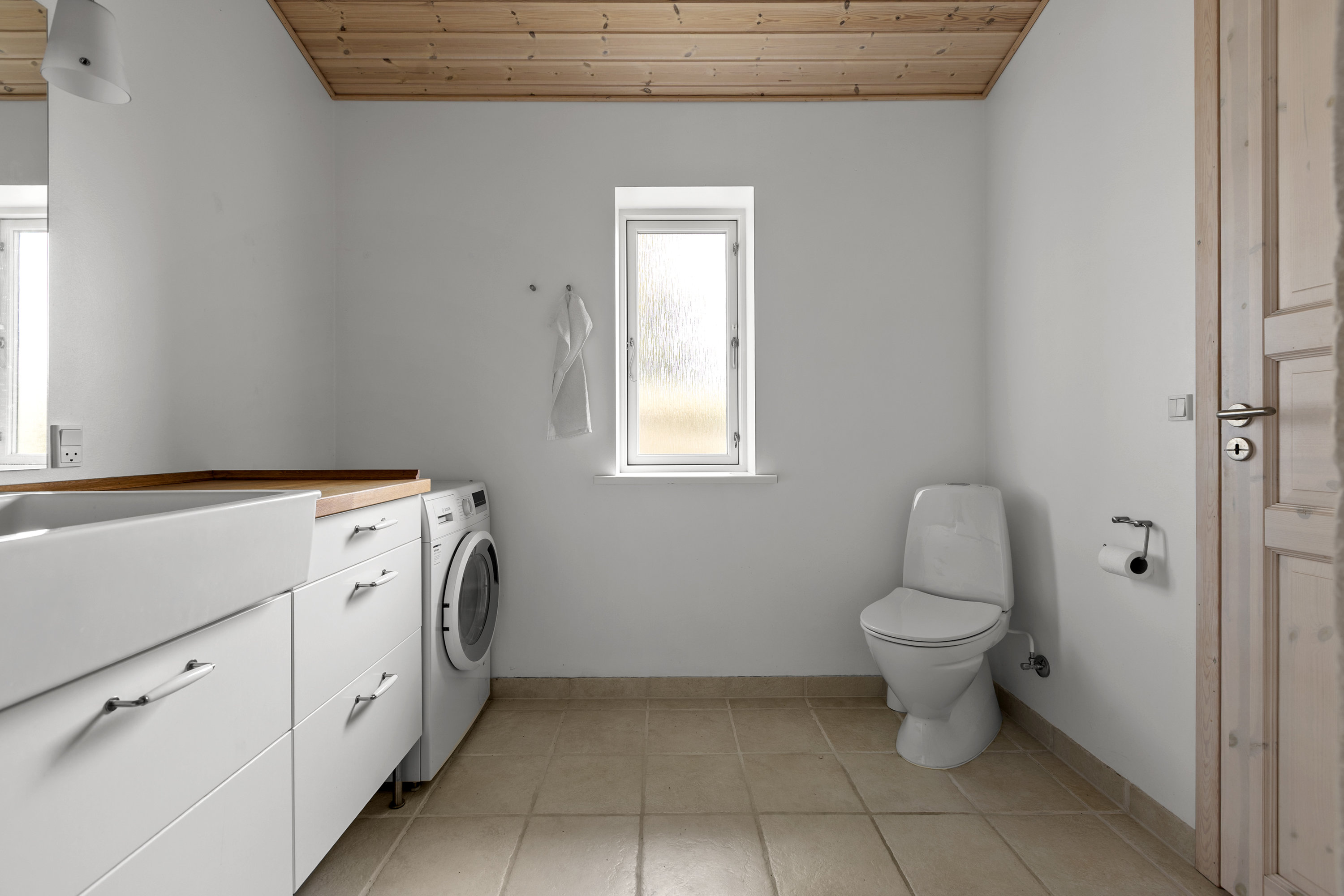 Fremhævet badeværelse billede i fuldskærmstilstand. Billede af Lille Dalbyvej 33, 4140 Borup