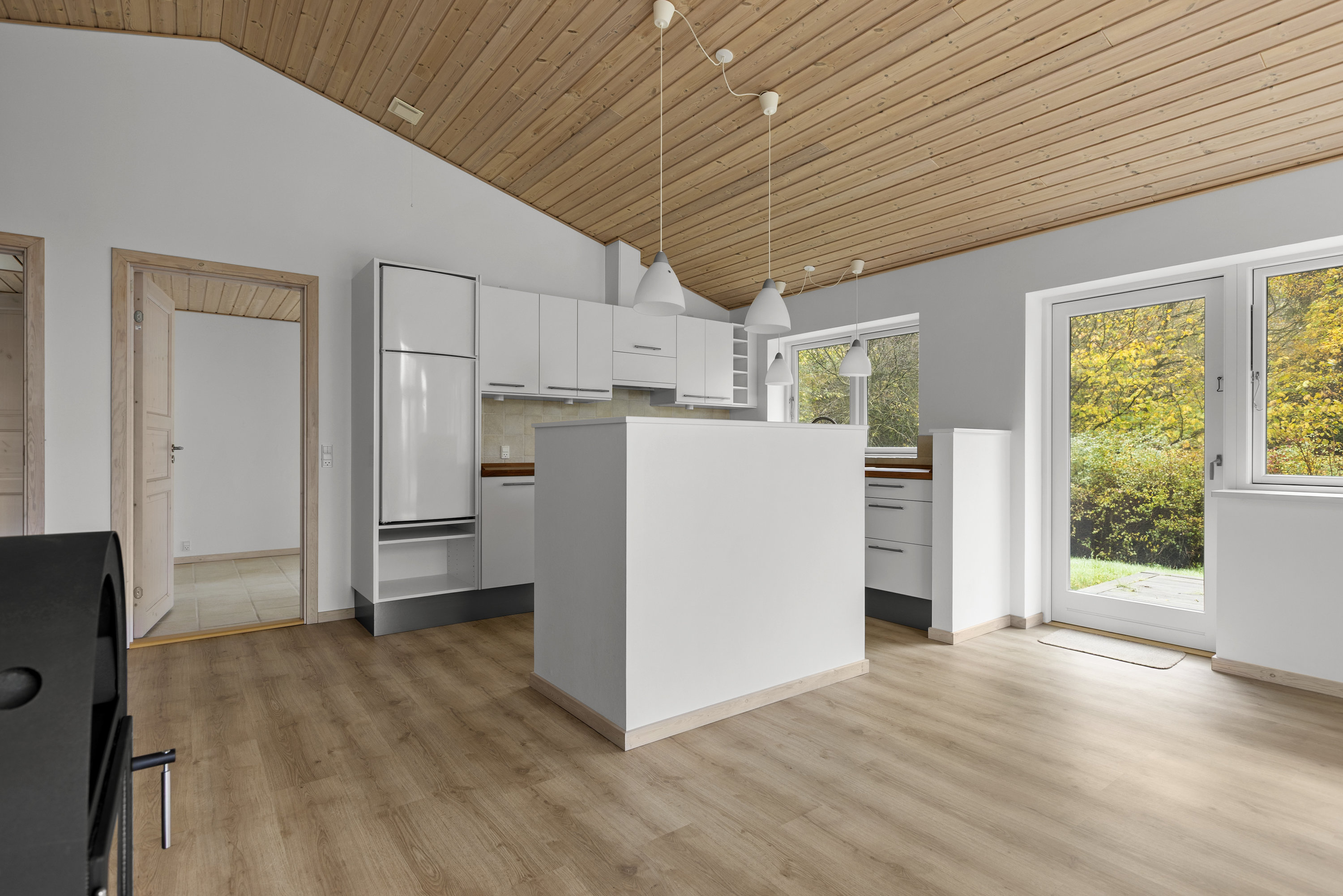 Fremhævet køkken billede i fuldskærmstilstand. Billede af Lille Dalbyvej 33, 4140 Borup