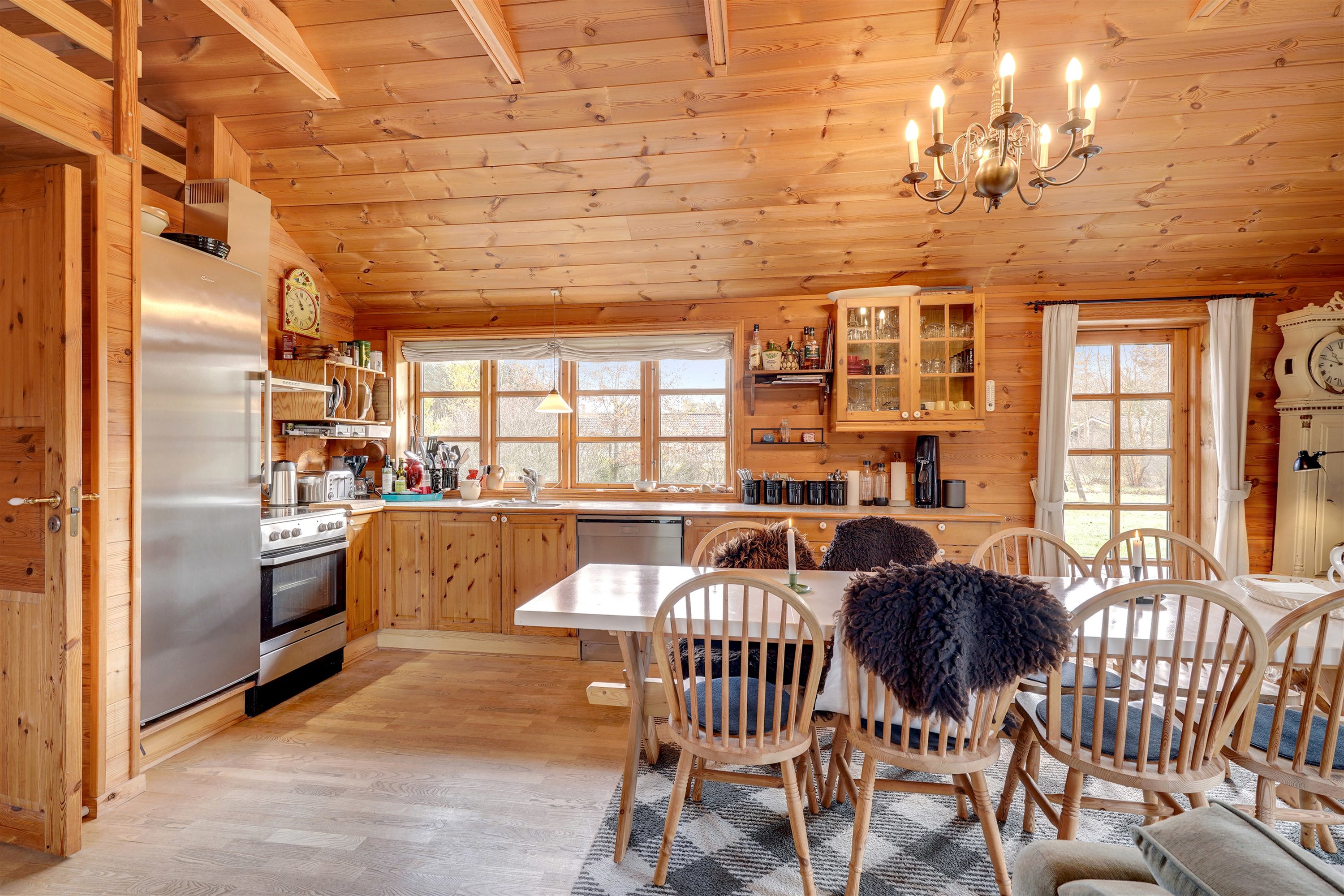 Fremhævet alrum billede i fuldskærmstilstand. Billede af Gravensbjergvej 2, Lønne, 6830 Nørre Nebel