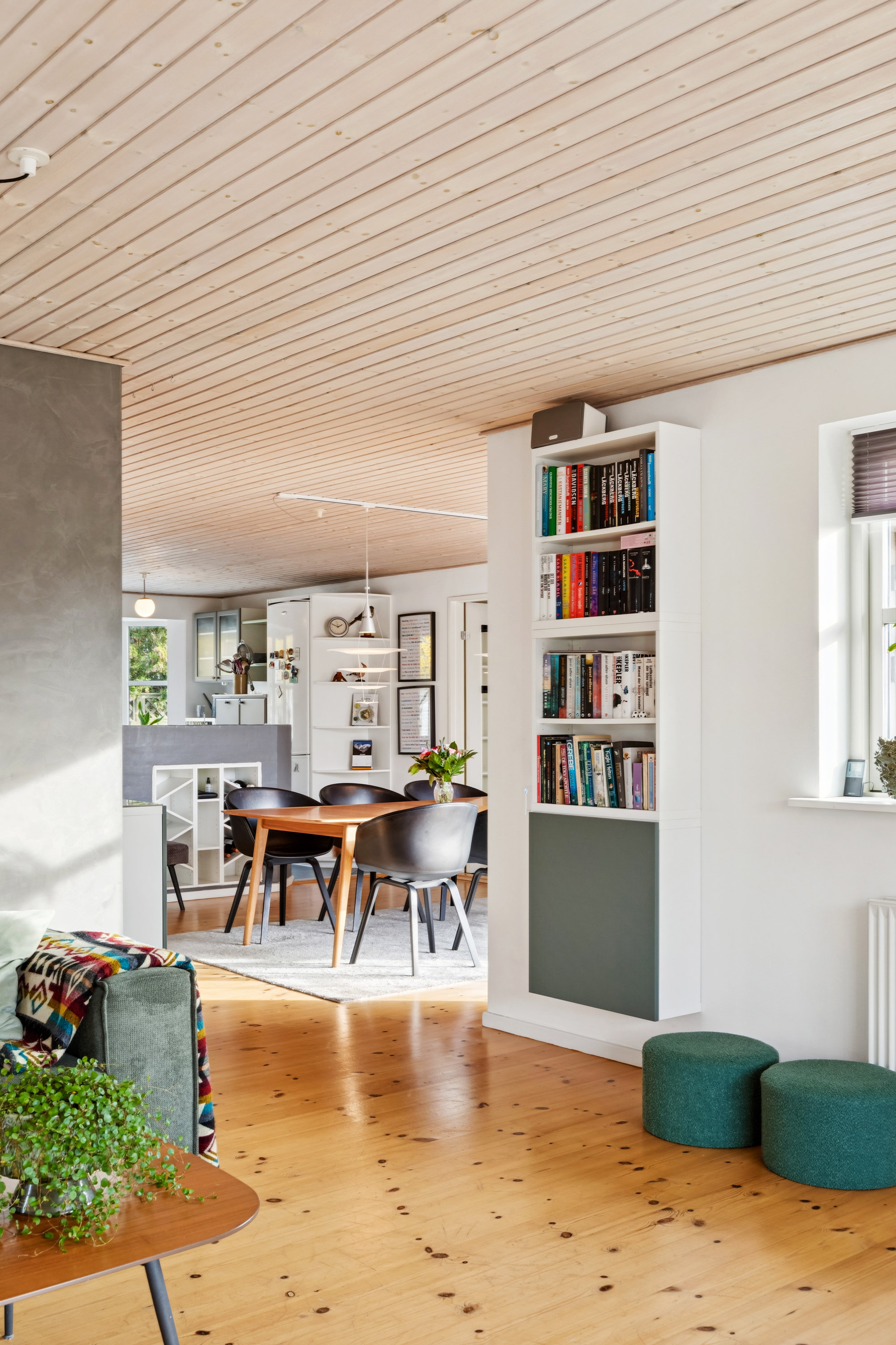 Fremhævet stue billede i fuldskærmstilstand. Billede af Kagsåvej 29, 2860 Søborg