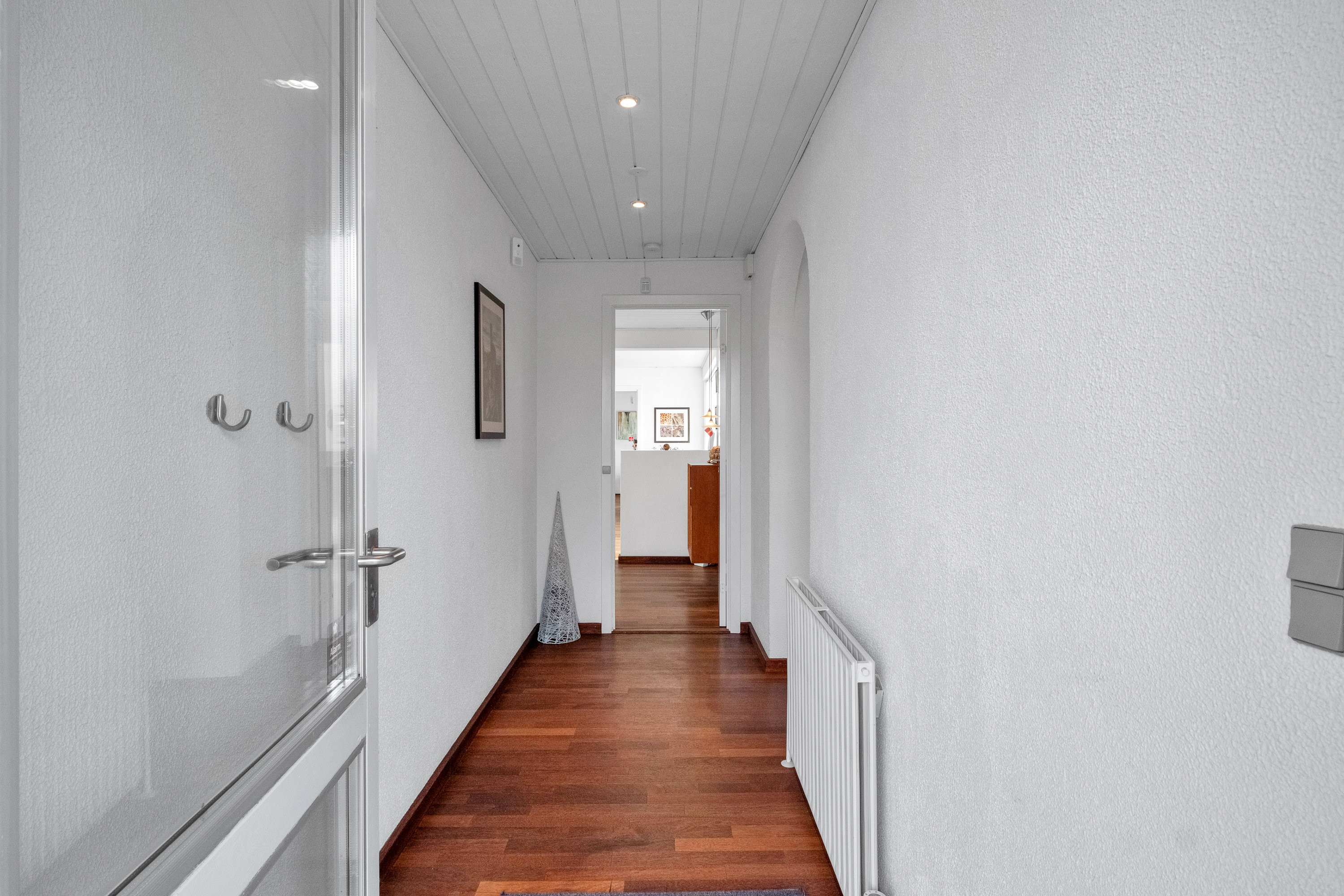 Fremhævet entré billede i fuldskærmstilstand. Billede af Georgsmindevej 5, 8530 Hjortshøj