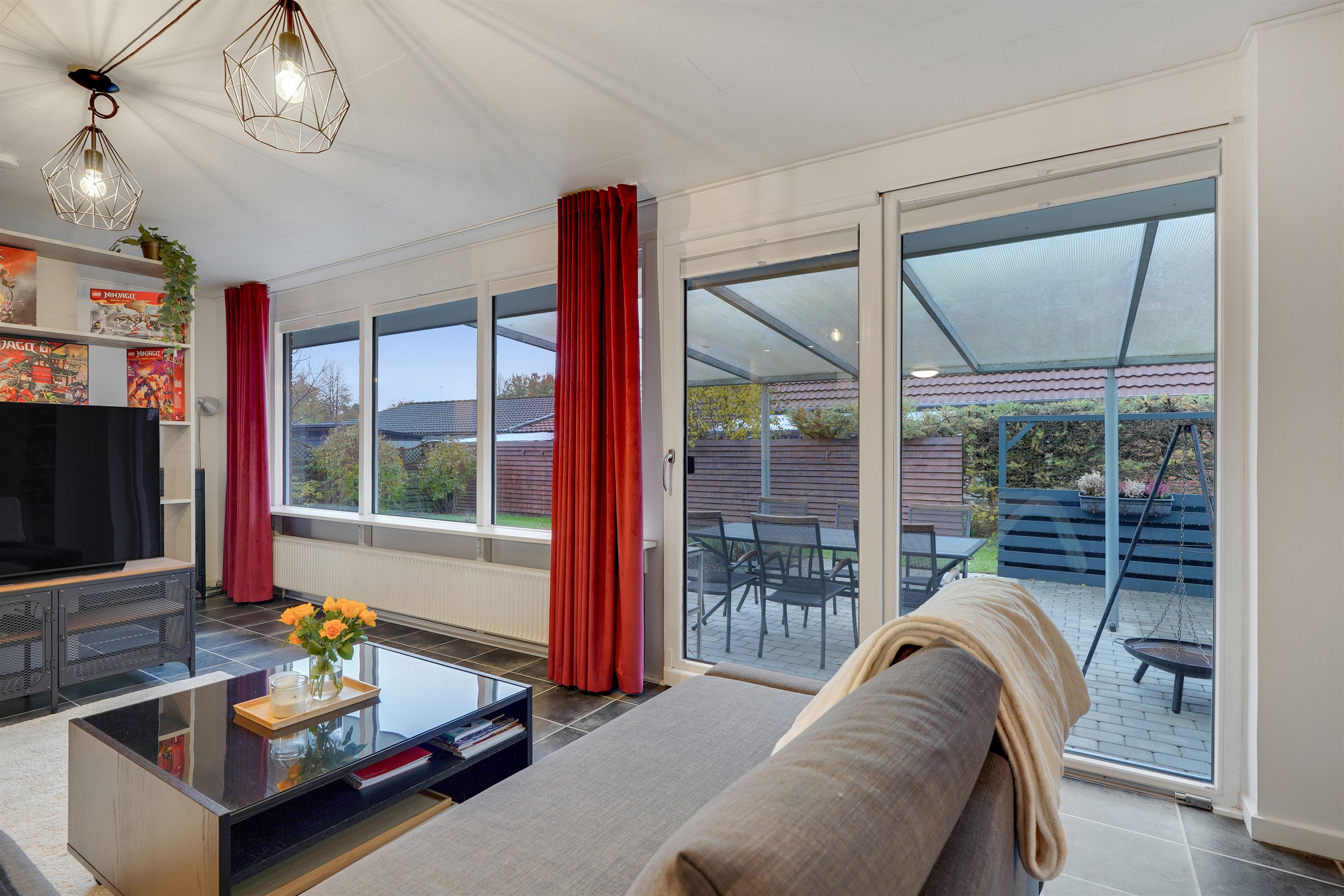 Fremhævet stue billede i fuldskærmstilstand. Billede af Elmelunden 205, 7190 Billund