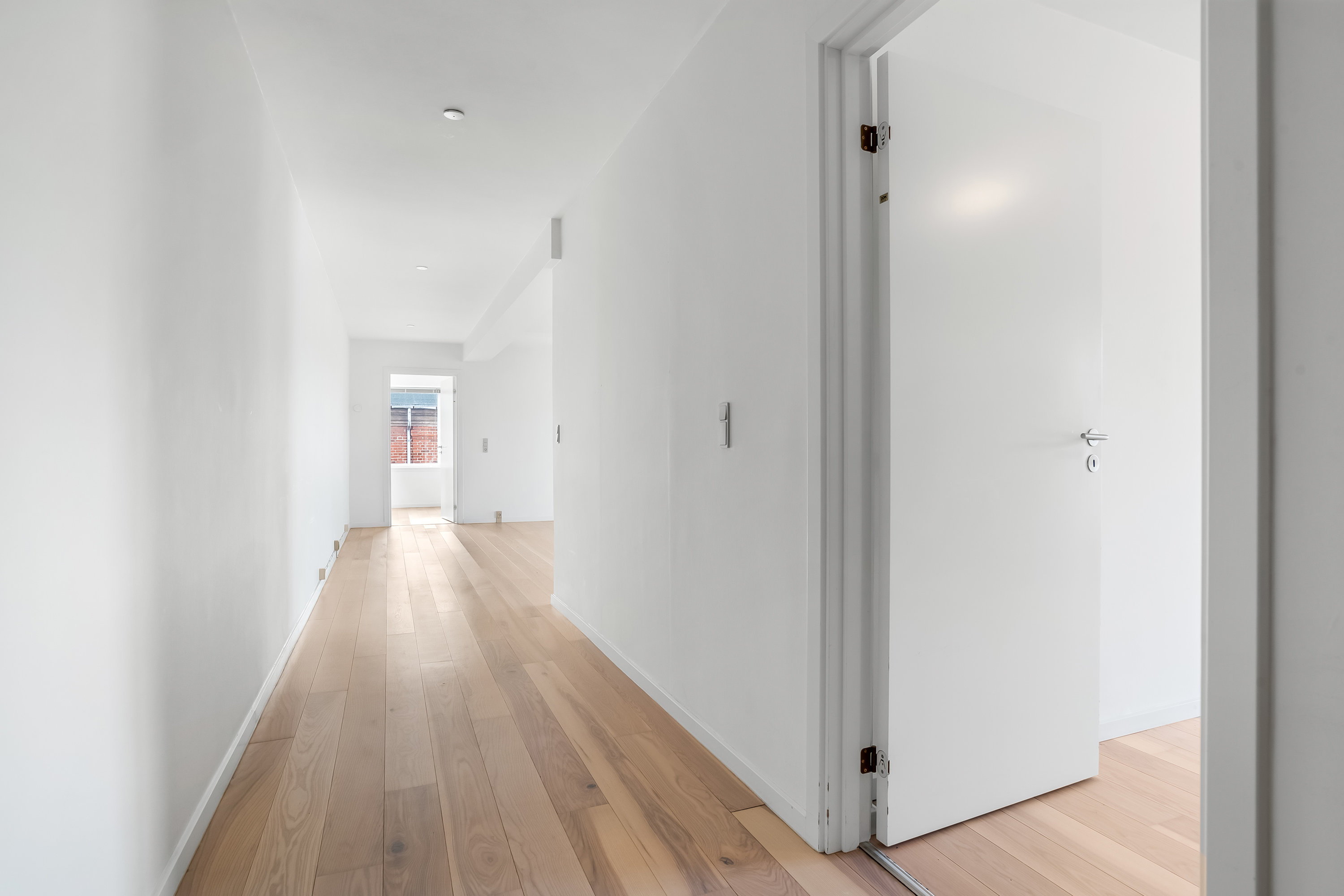 Fremhævet gang billede i fuldskærmstilstand. Billede af Asylgade 2, 2. tv., 7500 Holstebro