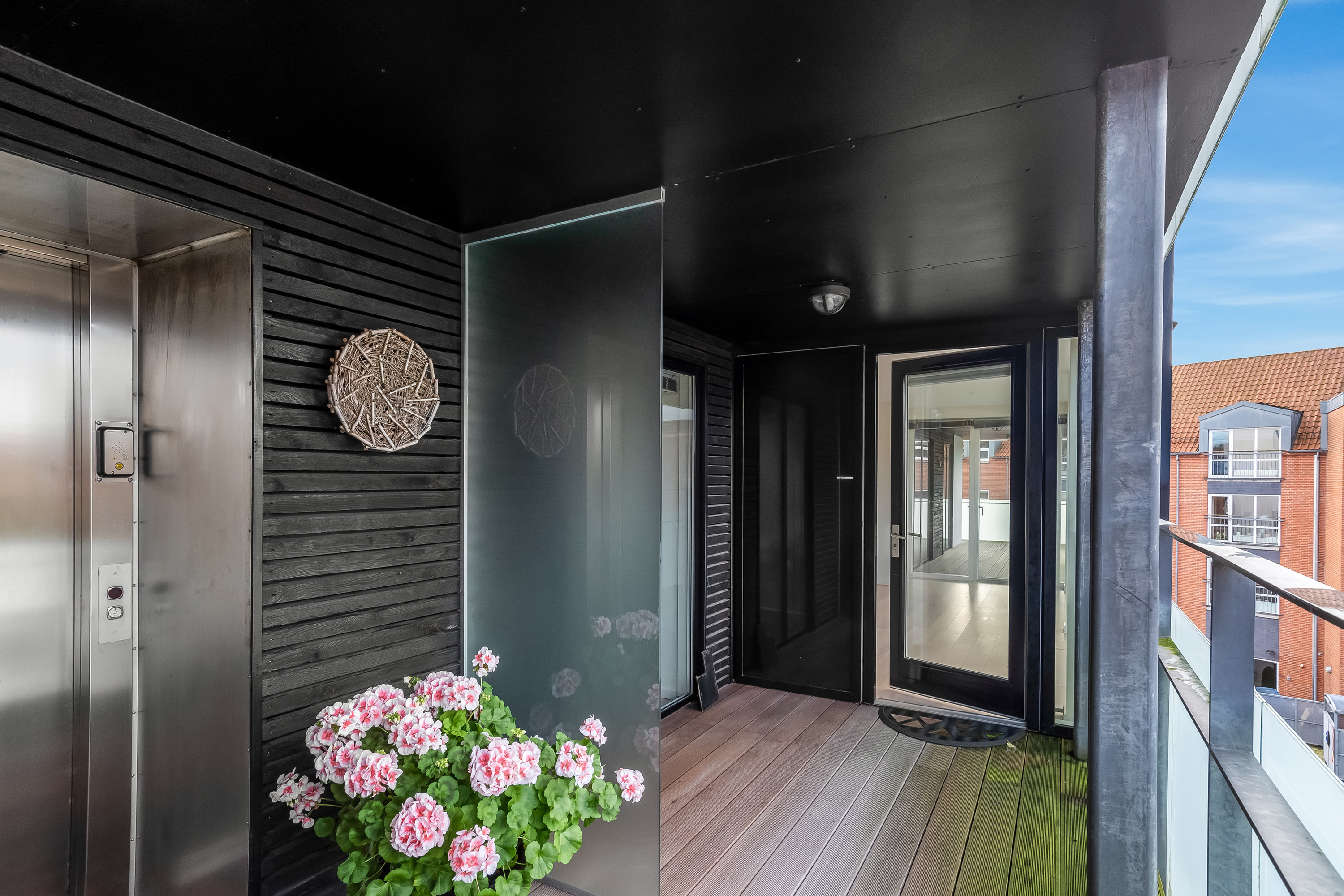 Fremhævet altan billede i fuldskærmstilstand. Billede af Asylgade 2, 2. tv., 7500 Holstebro