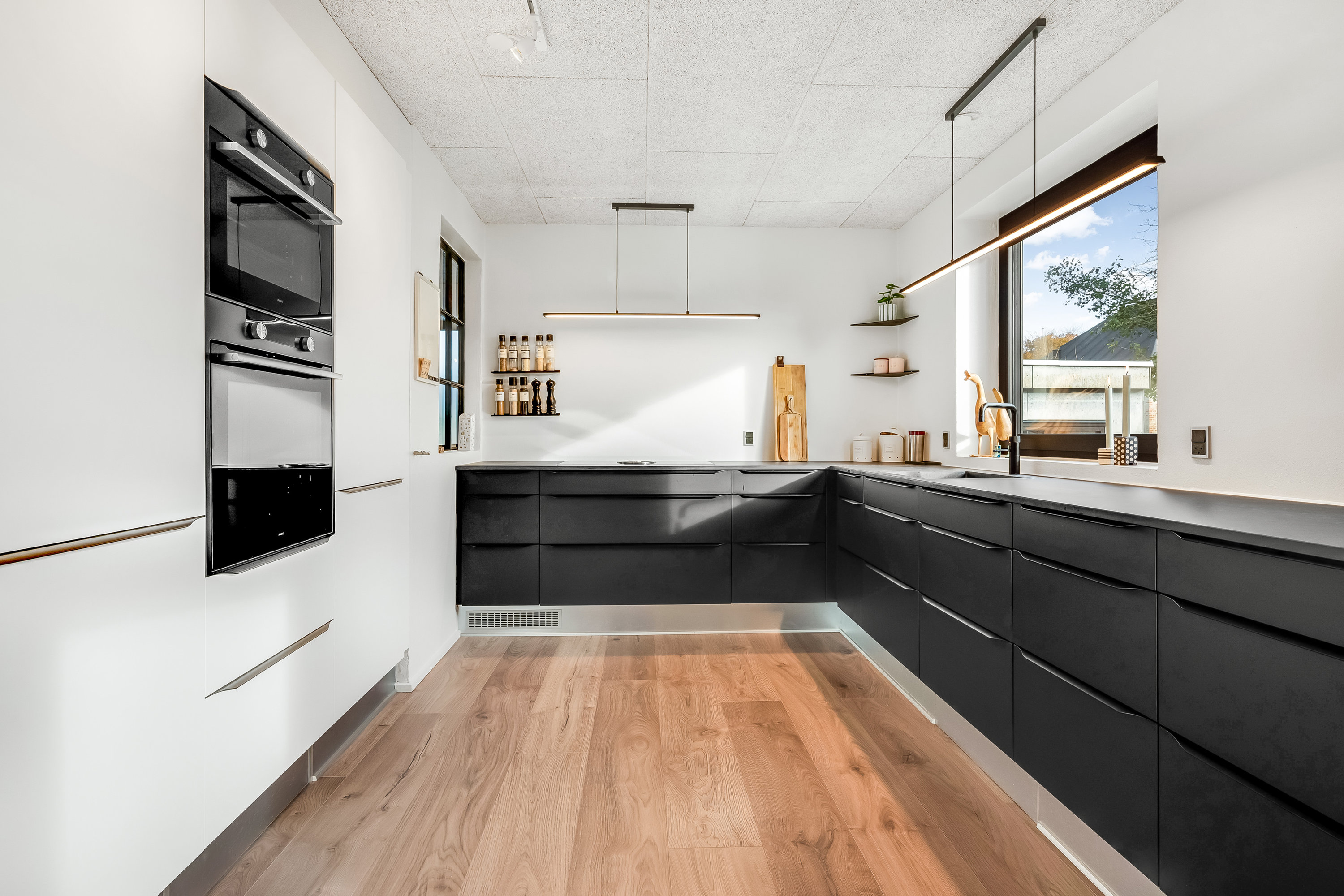 Fremhævet køkken alrum billede i fuldskærmstilstand. Billede af Skivevej 58, 7500 Holstebro