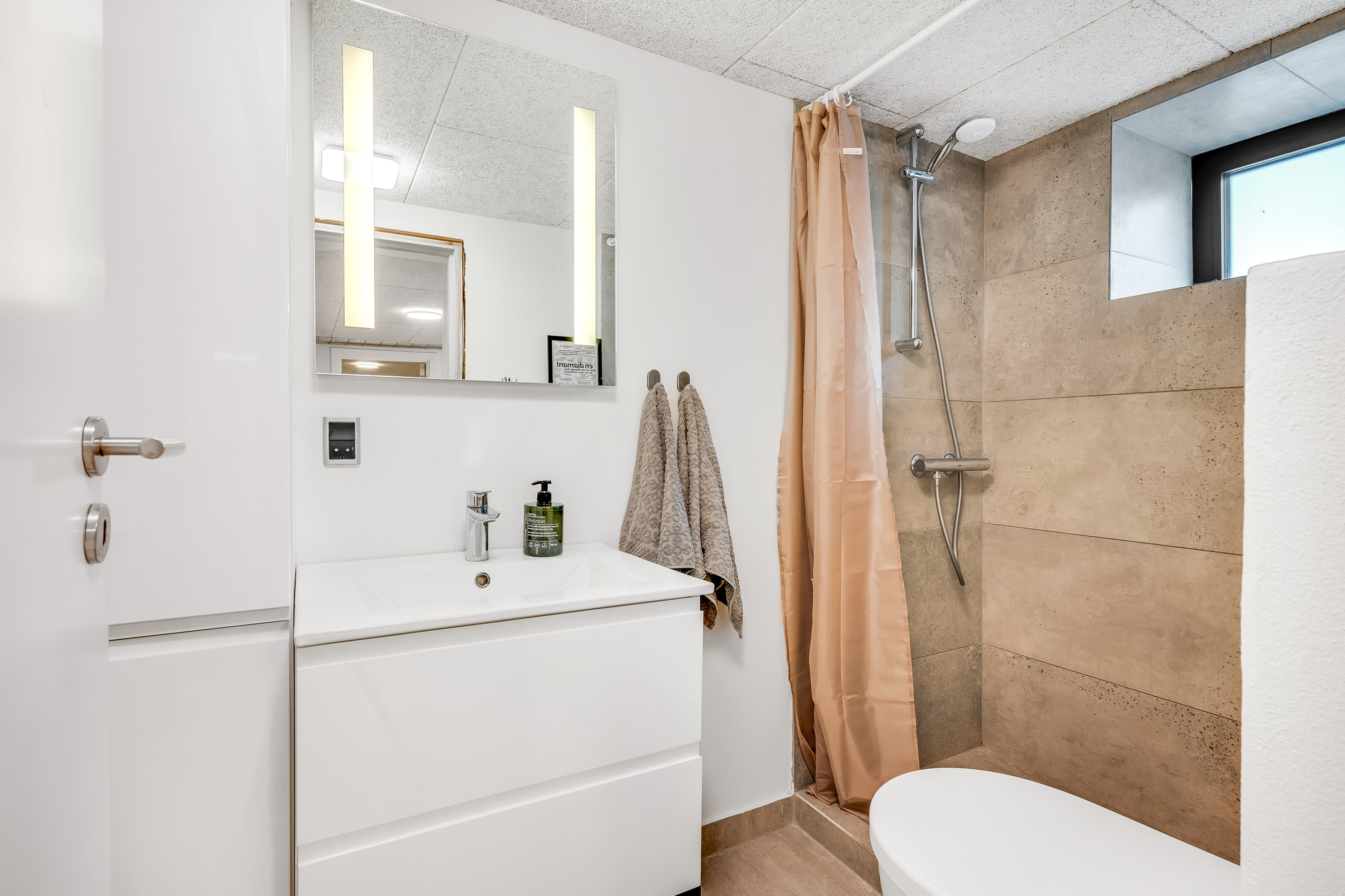 Fremhævet badeværelse billede i fuldskærmstilstand. Billede af Skivevej 58, 7500 Holstebro