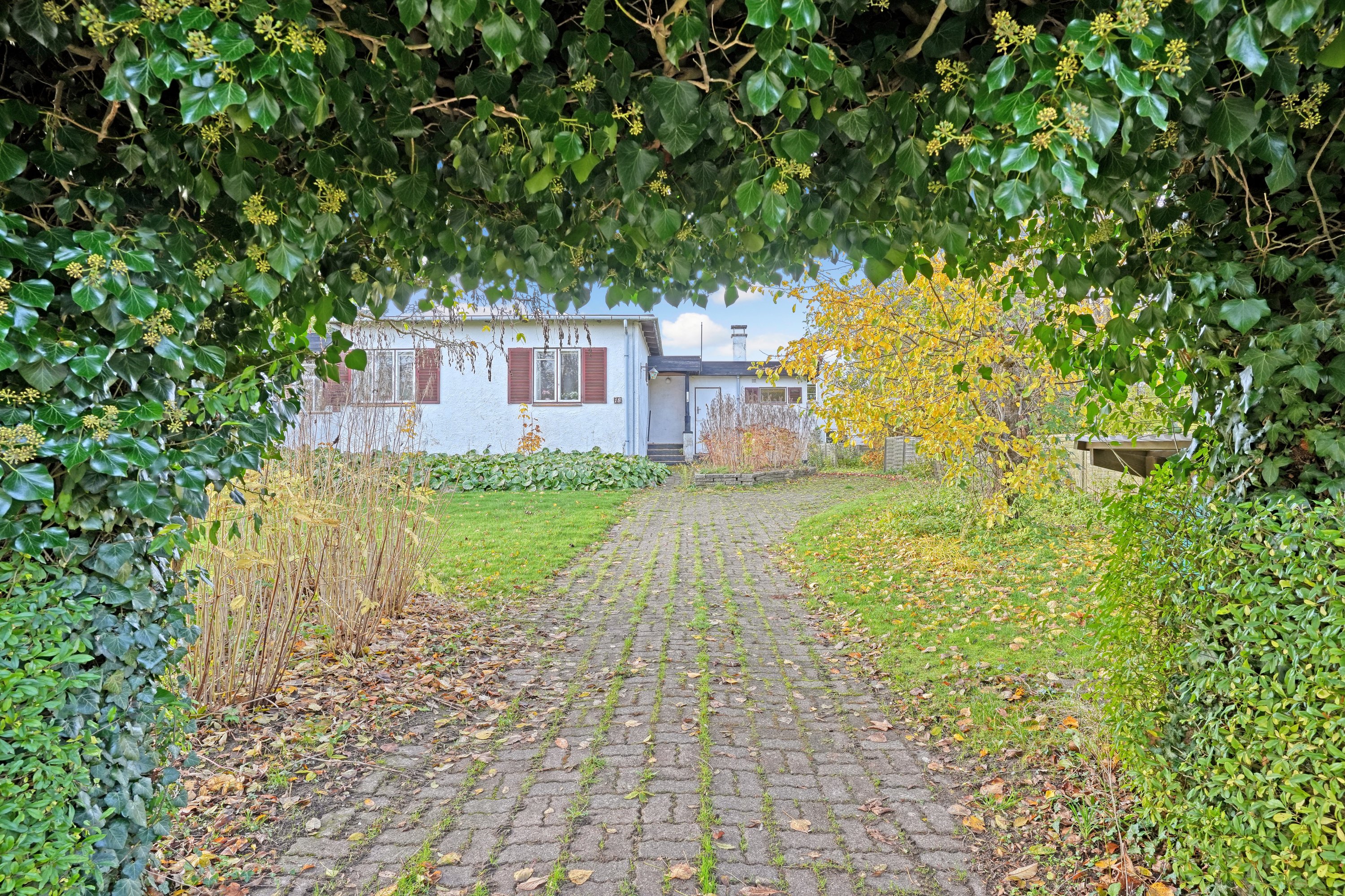 Miniaturebillede 1: ejendommen. Billede af Solv&#230;nget 18, 3480 Fredensborg