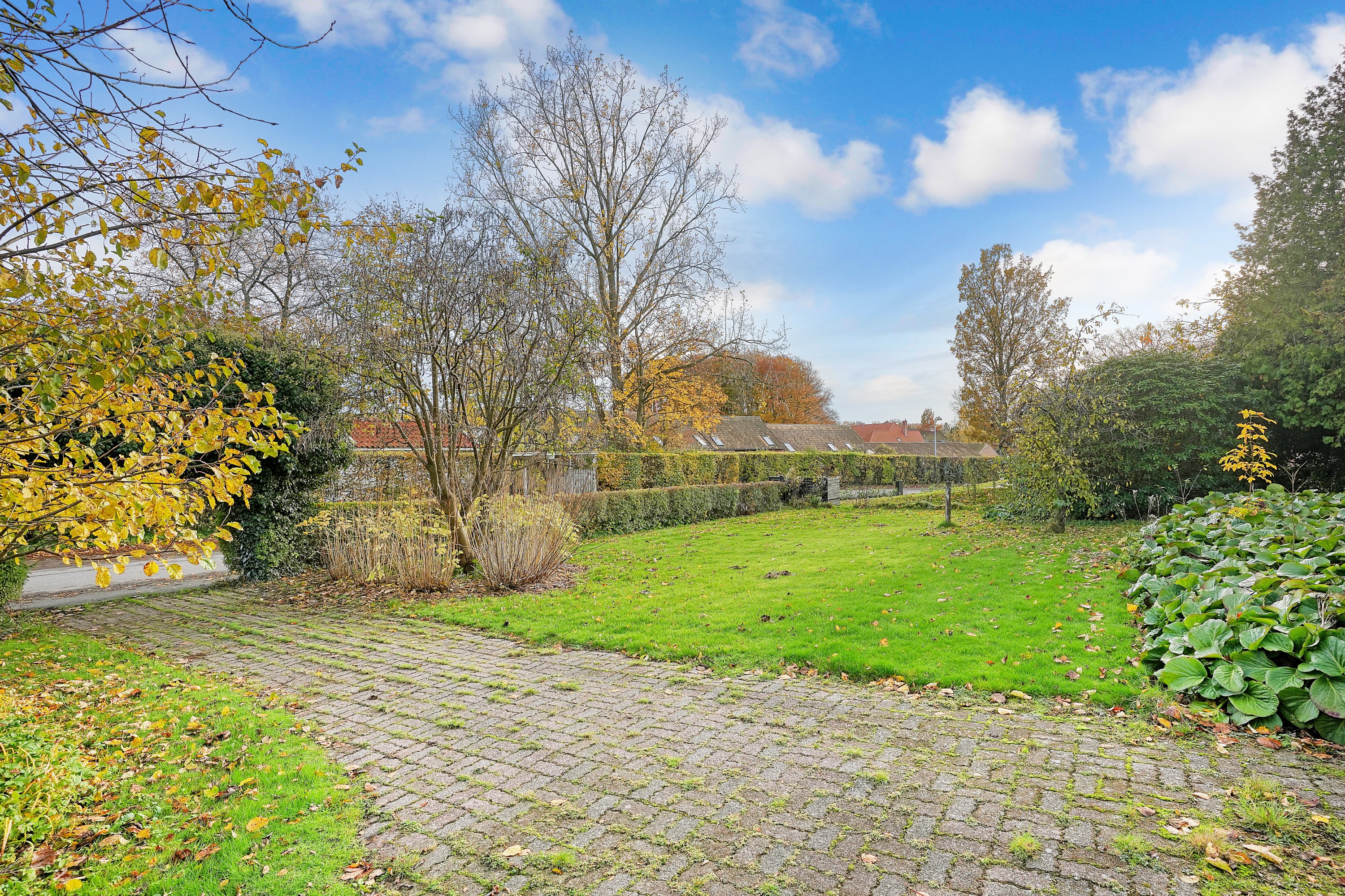 Fremhævet have billede i fuldskærmstilstand. Billede af Solv&#230;nget 18, 3480 Fredensborg