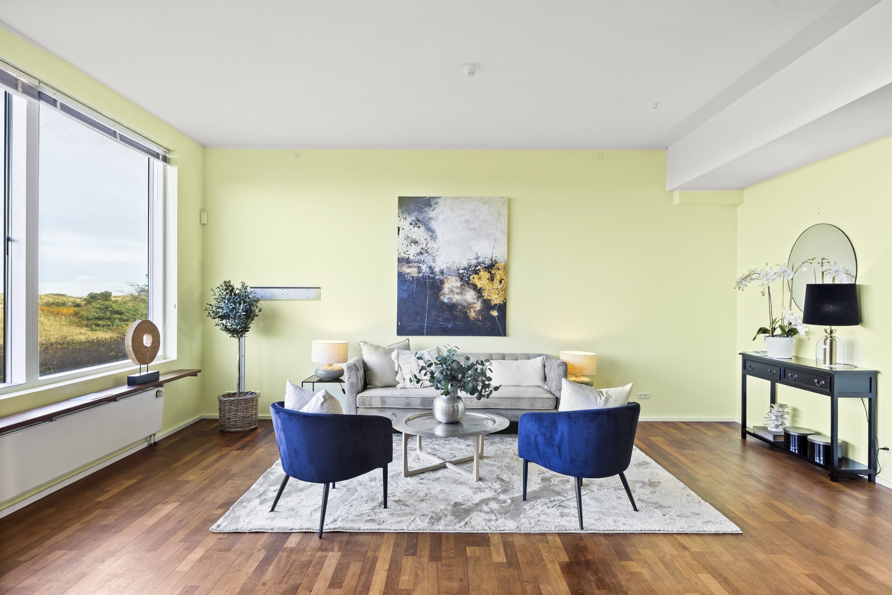 Fremhævet stue billede i fuldskærmstilstand. Billede af Kystvej 20, 1. 5., 3100 Hornbæk