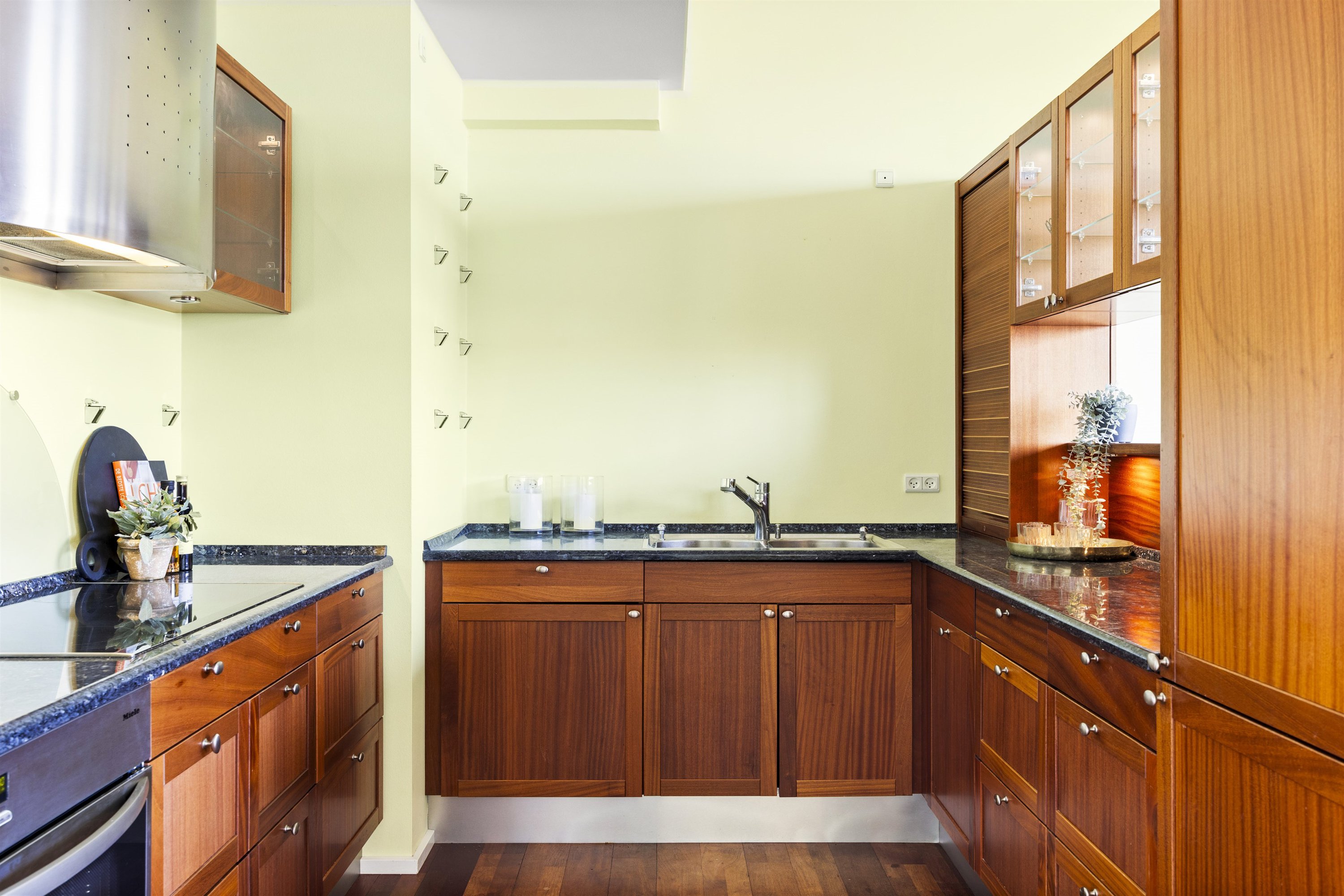 Fremhævet køkken billede i fuldskærmstilstand. Billede af Kystvej 20, 1. 5., 3100 Hornbæk