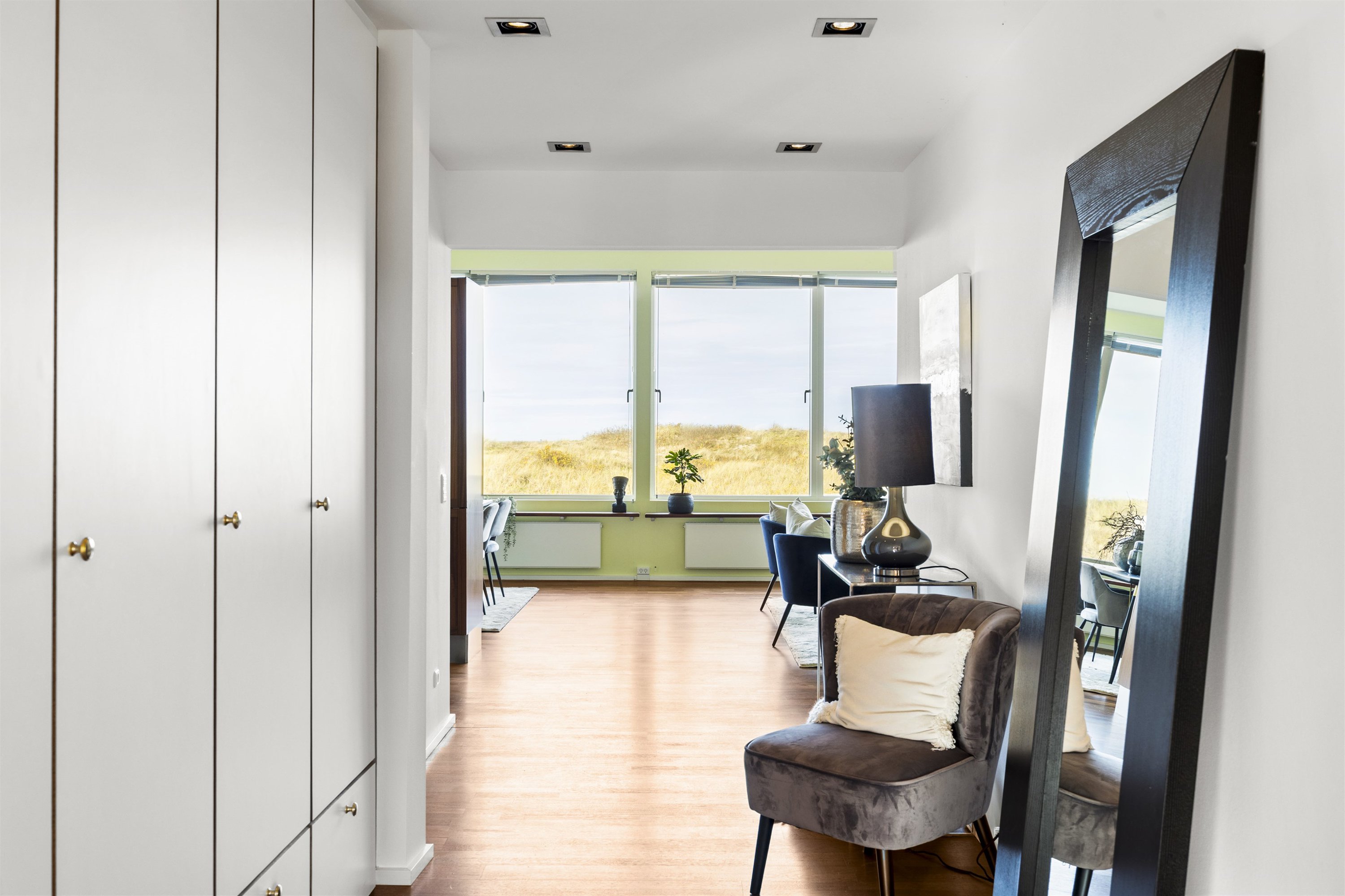 Fremhævet entré billede i fuldskærmstilstand. Billede af Kystvej 20, 1. 5., 3100 Hornbæk