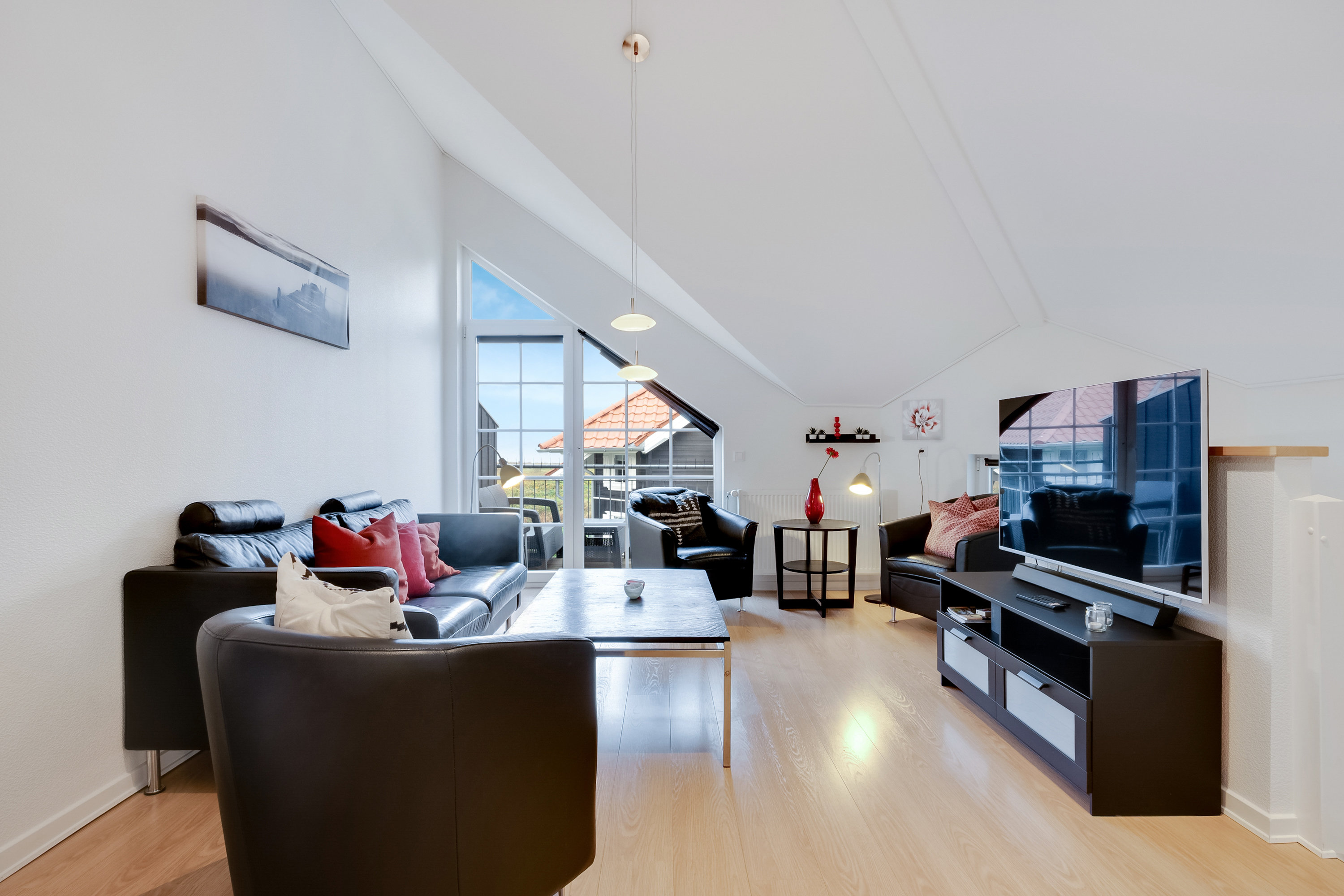 Fremhævet stue billede i fuldskærmstilstand. Billede af Vestre Engvej 114, 1. th., 5400 Bogense