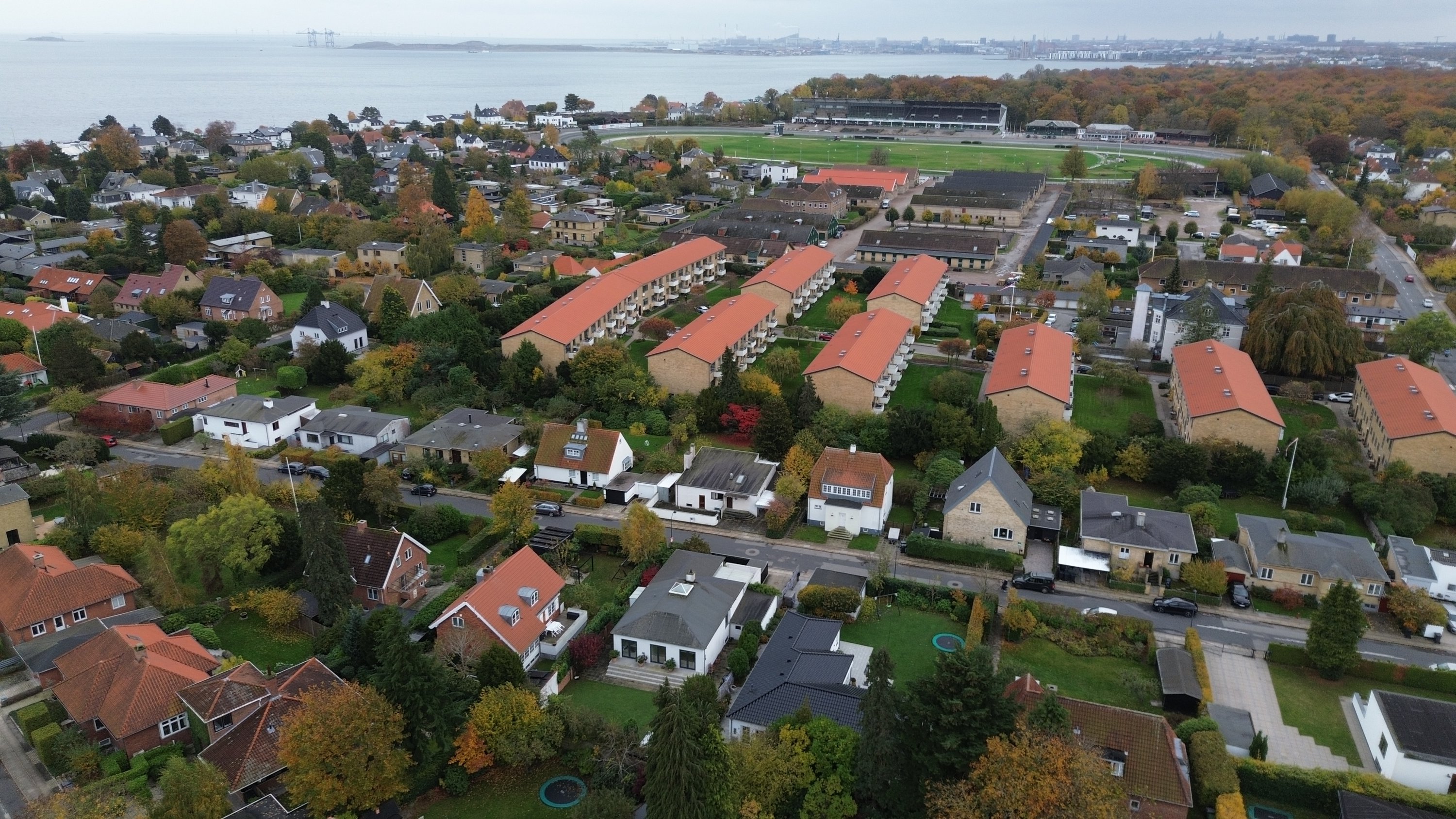 Fremhævet  billede i fuldskærmstilstand. Billede af Folevænget 10, 2920 Charlottenlund