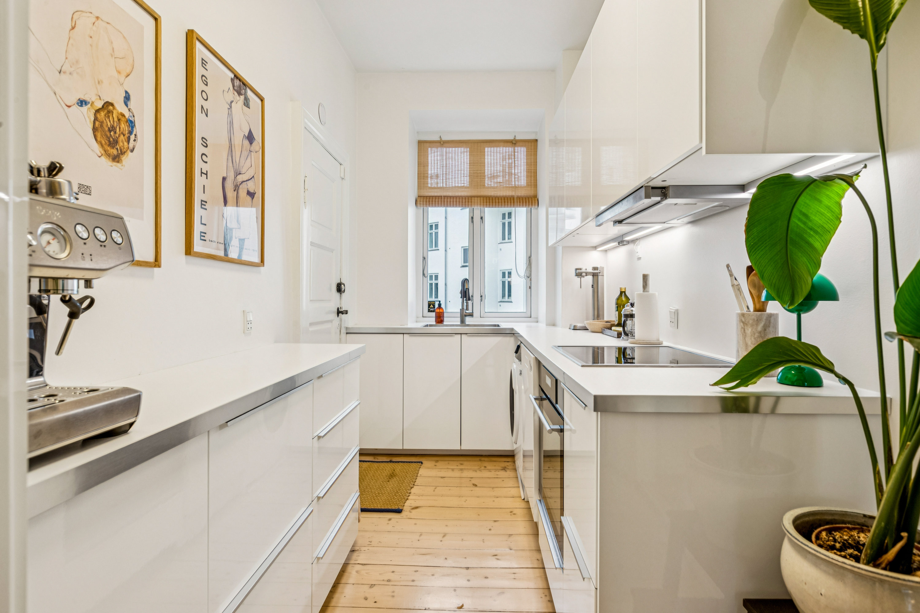 Fremhævet køkken billede i fuldskærmstilstand. Billede af Amager Boulevard 132, 1. th., 2300 København S