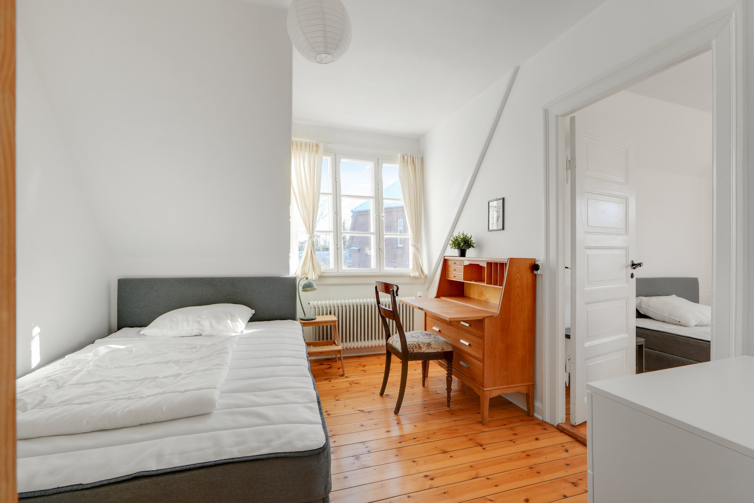 Fremhævet andet billede i fuldskærmstilstand. Billede af Viadukt Alle 14, 2900 Hellerup