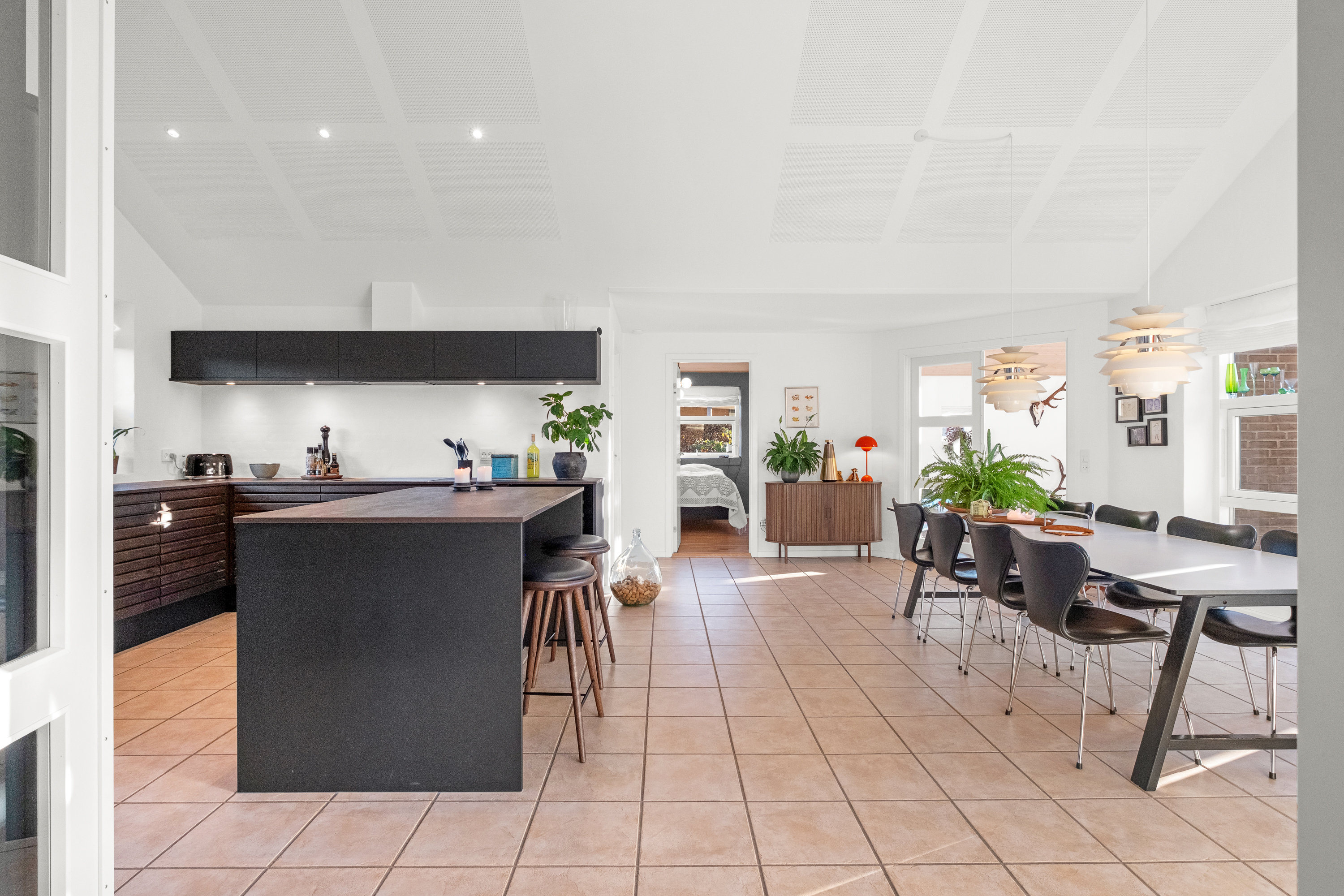 Fremhævet køkken alrum billede i fuldskærmstilstand. Billede af Asmusgårdsvej 114, 8520 Lystrup