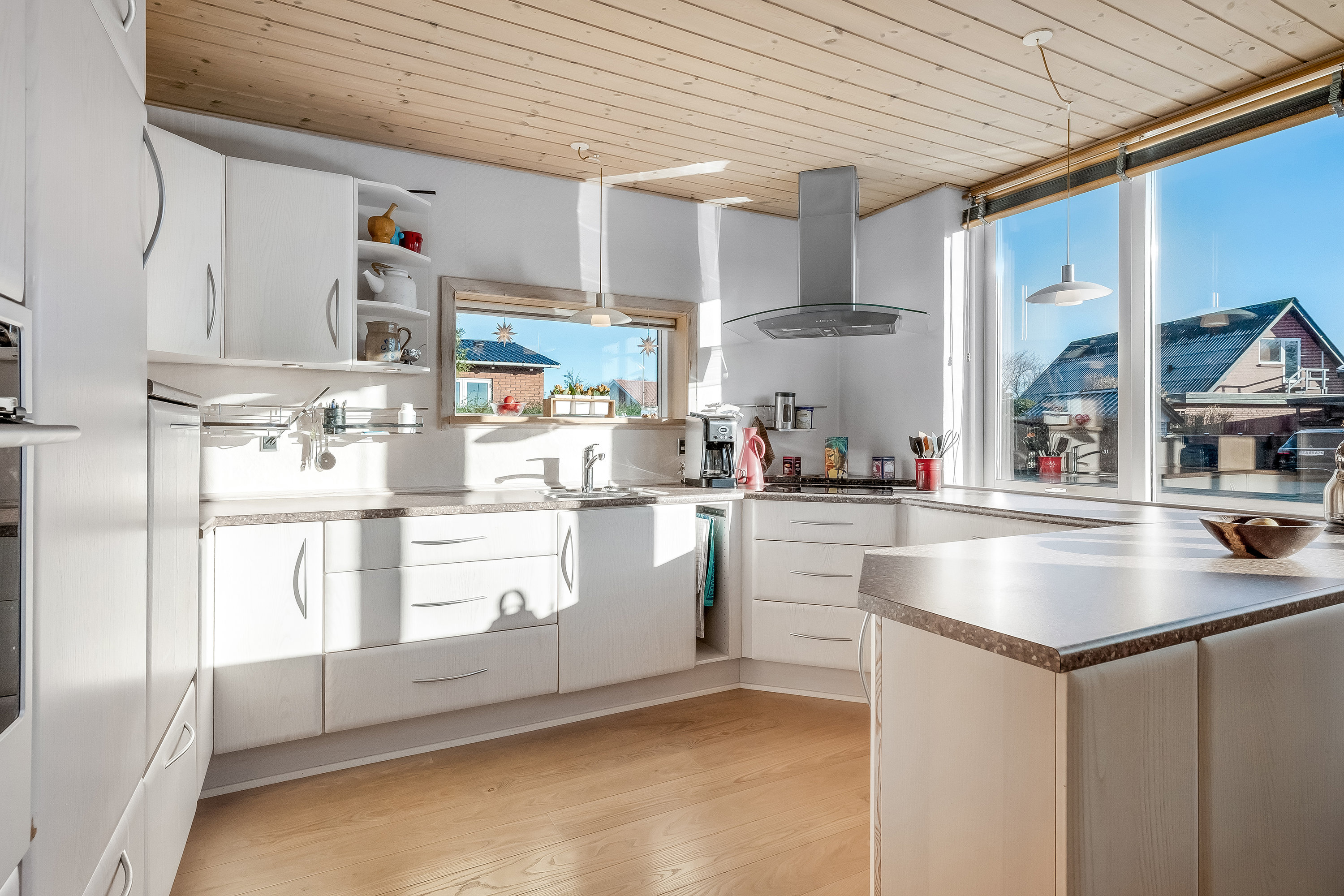 Fremhævet køkken alrum billede i fuldskærmstilstand. Billede af Stenshøj 6, 6950 Ringkøbing