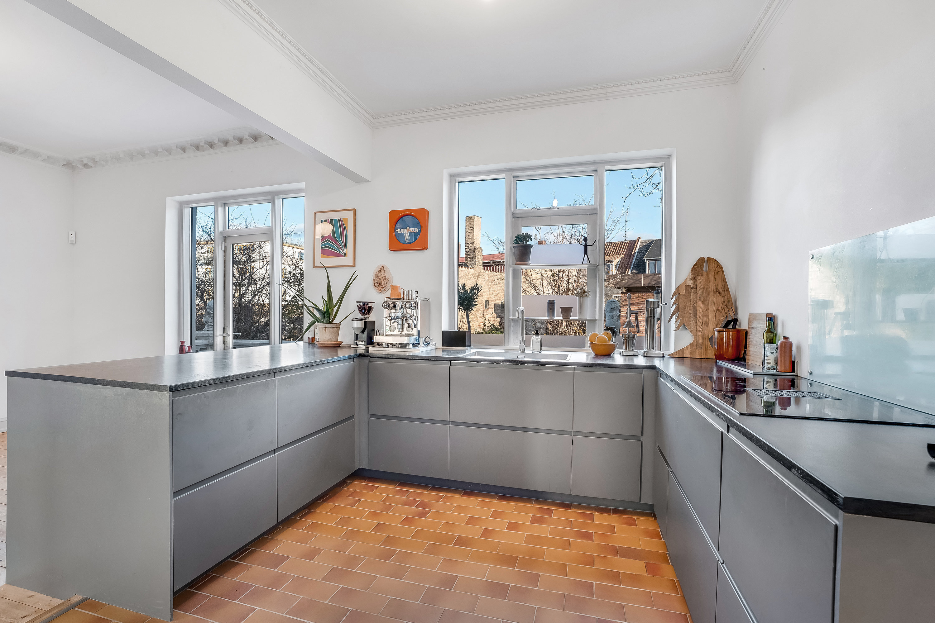 Fremhævet køkken billede i fuldskærmstilstand. Billede af Helgolandsgade 8, 4800 Nykøbing F