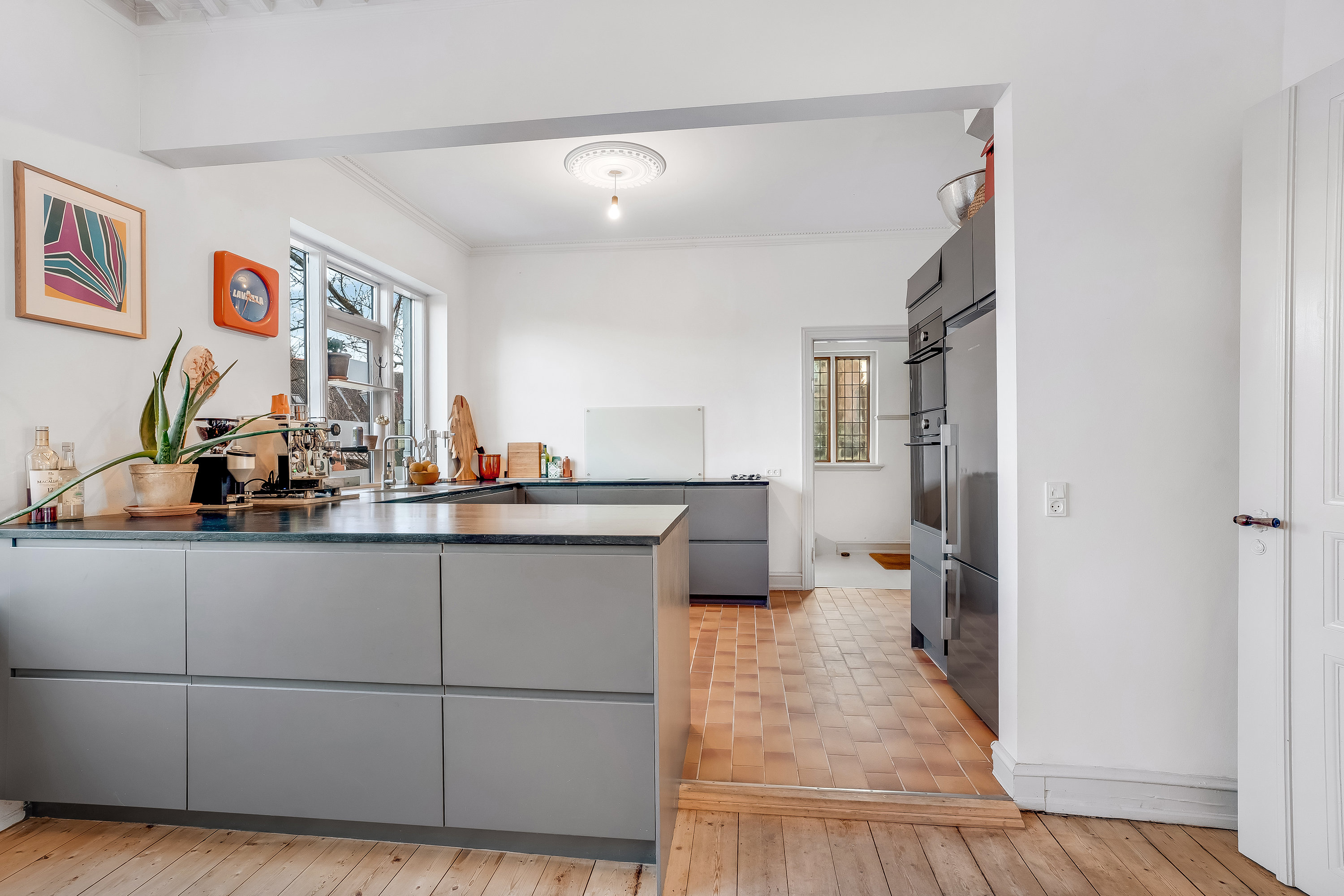 Fremhævet køkken billede i fuldskærmstilstand. Billede af Helgolandsgade 8, 4800 Nykøbing F