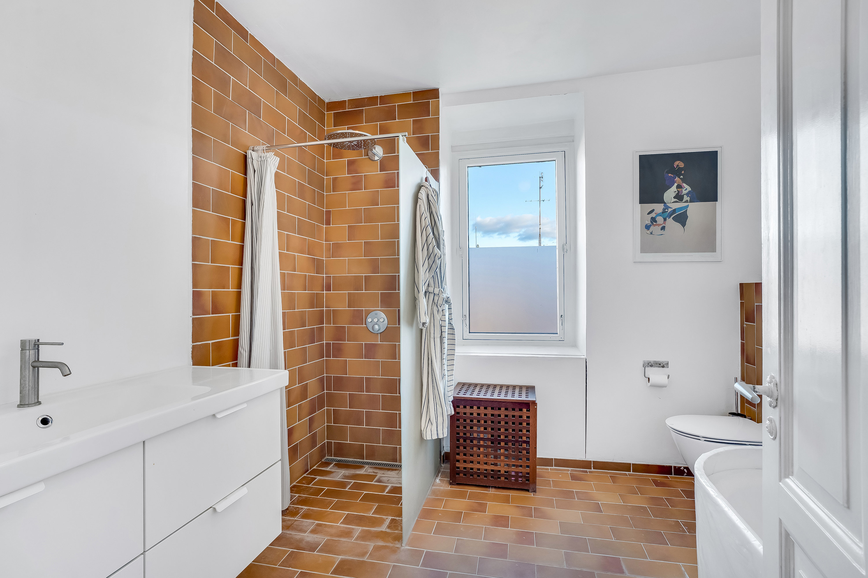 Fremhævet badeværelse billede i fuldskærmstilstand. Billede af Helgolandsgade 8, 4800 Nykøbing F