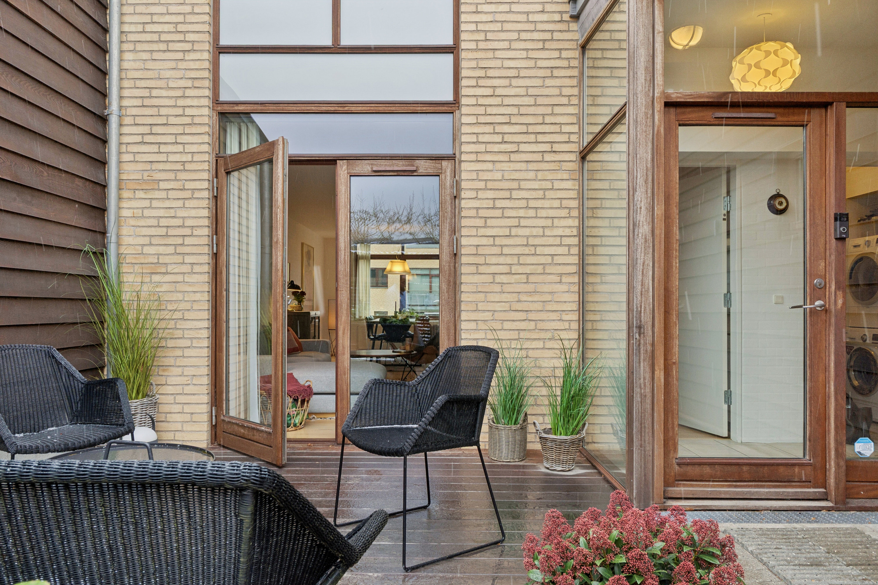 Fremhævet terrasse billede i fuldskærmstilstand. Billede af Ørbækgårds Alle 404, 2970 Hørsholm