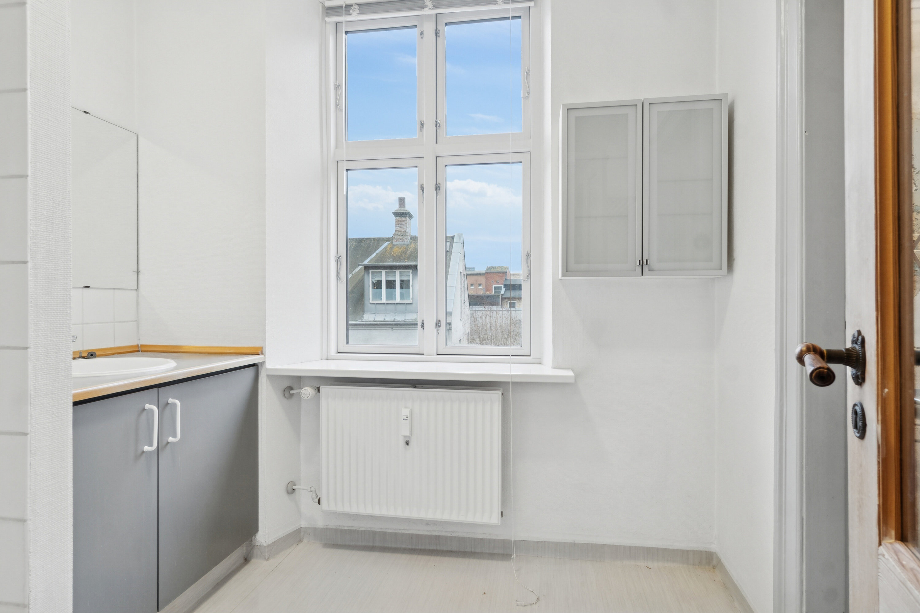 Fremhævet badeværelse billede i fuldskærmstilstand. Billede af Kystvejen 45, 3., 8000 Aarhus C