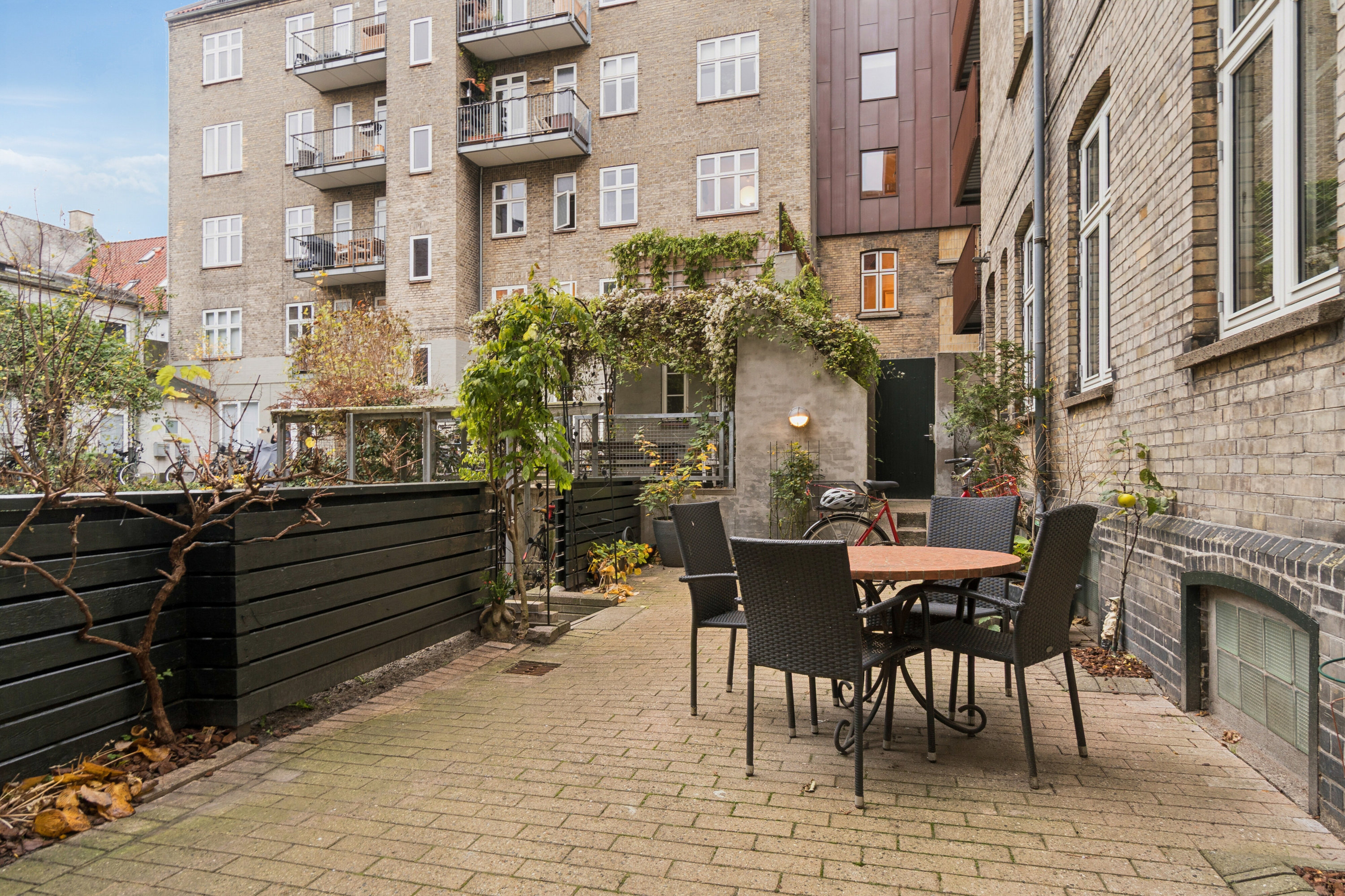 Fremhævet terrasse billede i fuldskærmstilstand. Billede af Kystvejen 45, 3., 8000 Aarhus C